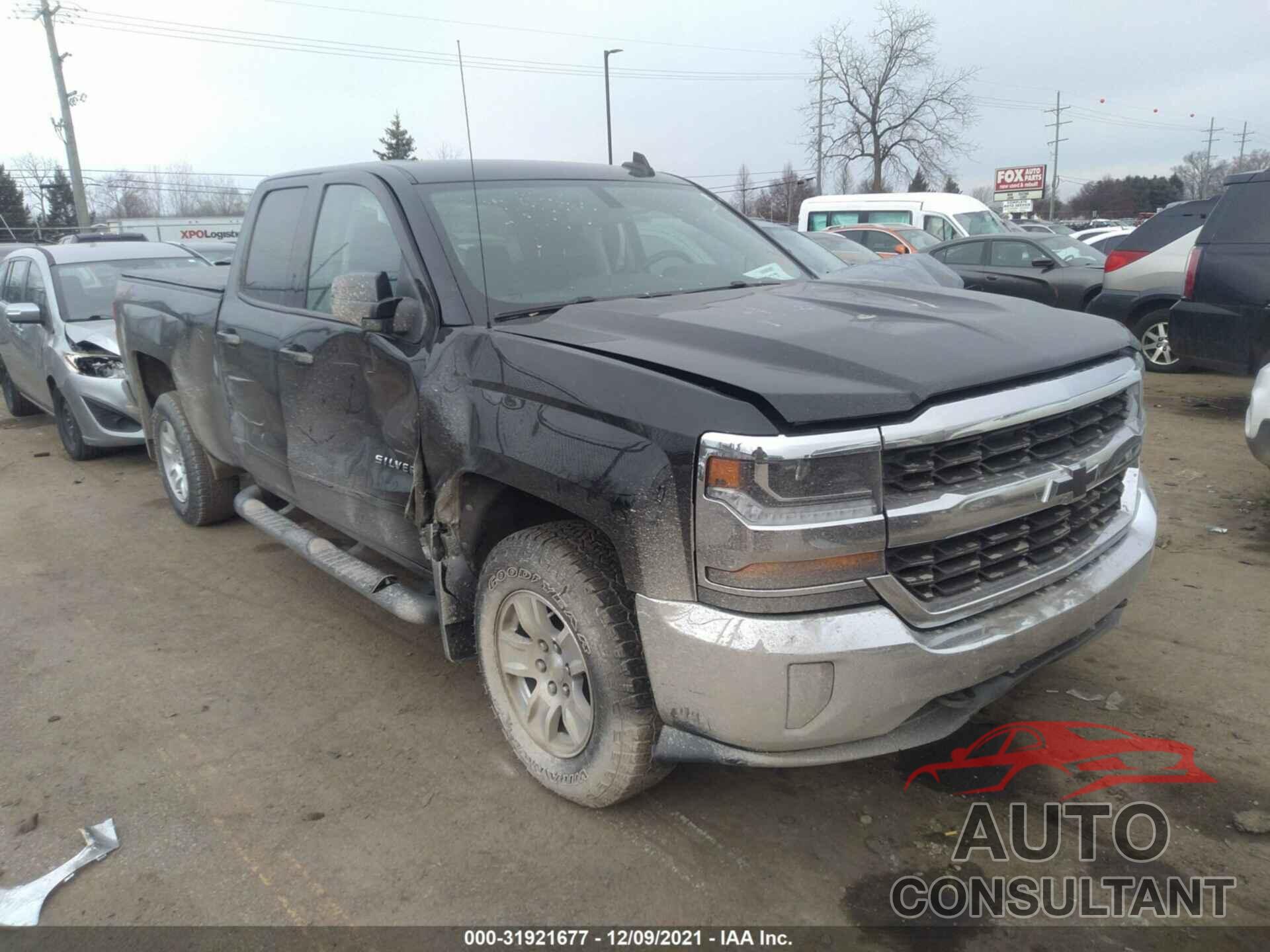 CHEVROLET SILVERADO 1500 2018 - 1GCVKREC9JZ177862