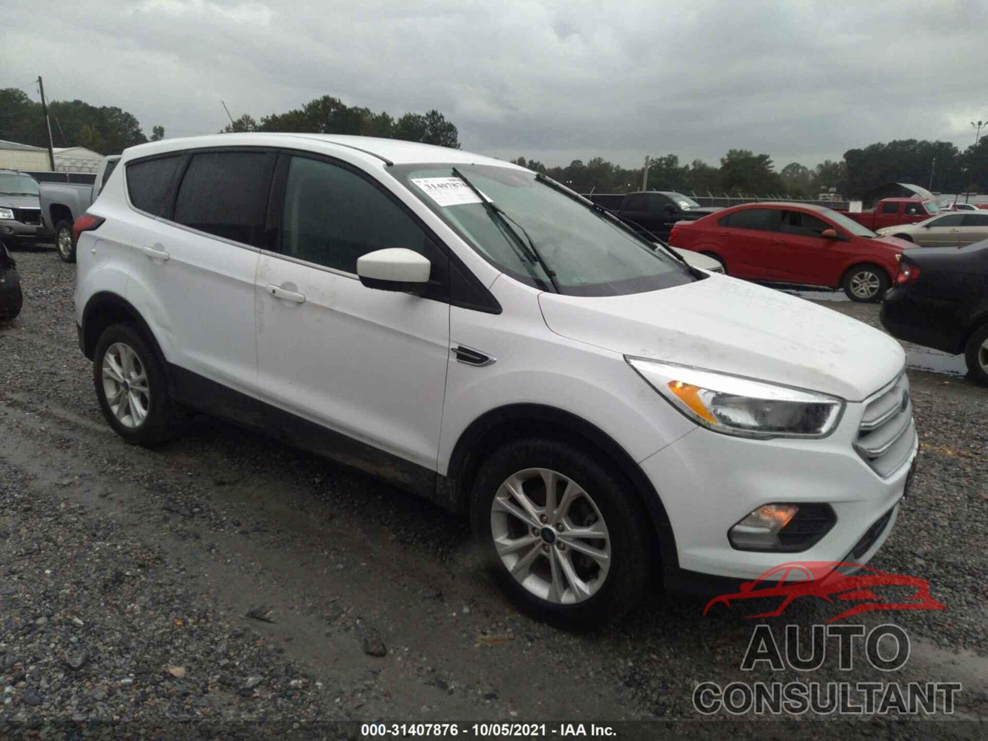 FORD ESCAPE 2019 - 1FMCU0GD6KUA64738