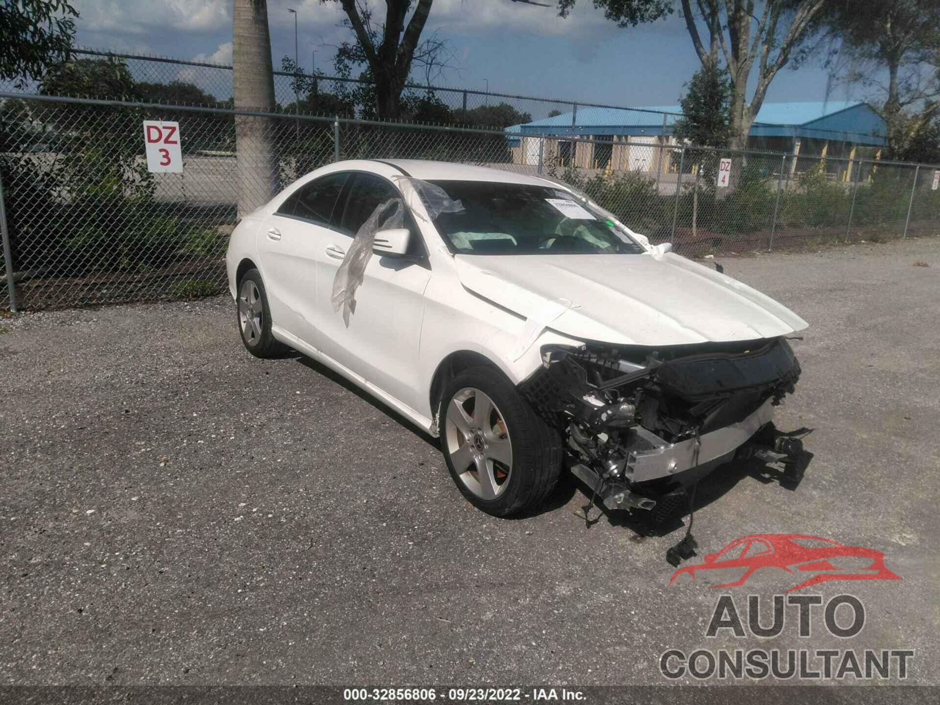 MERCEDES-BENZ CLA 2019 - WDDSJ4EB7KN717188