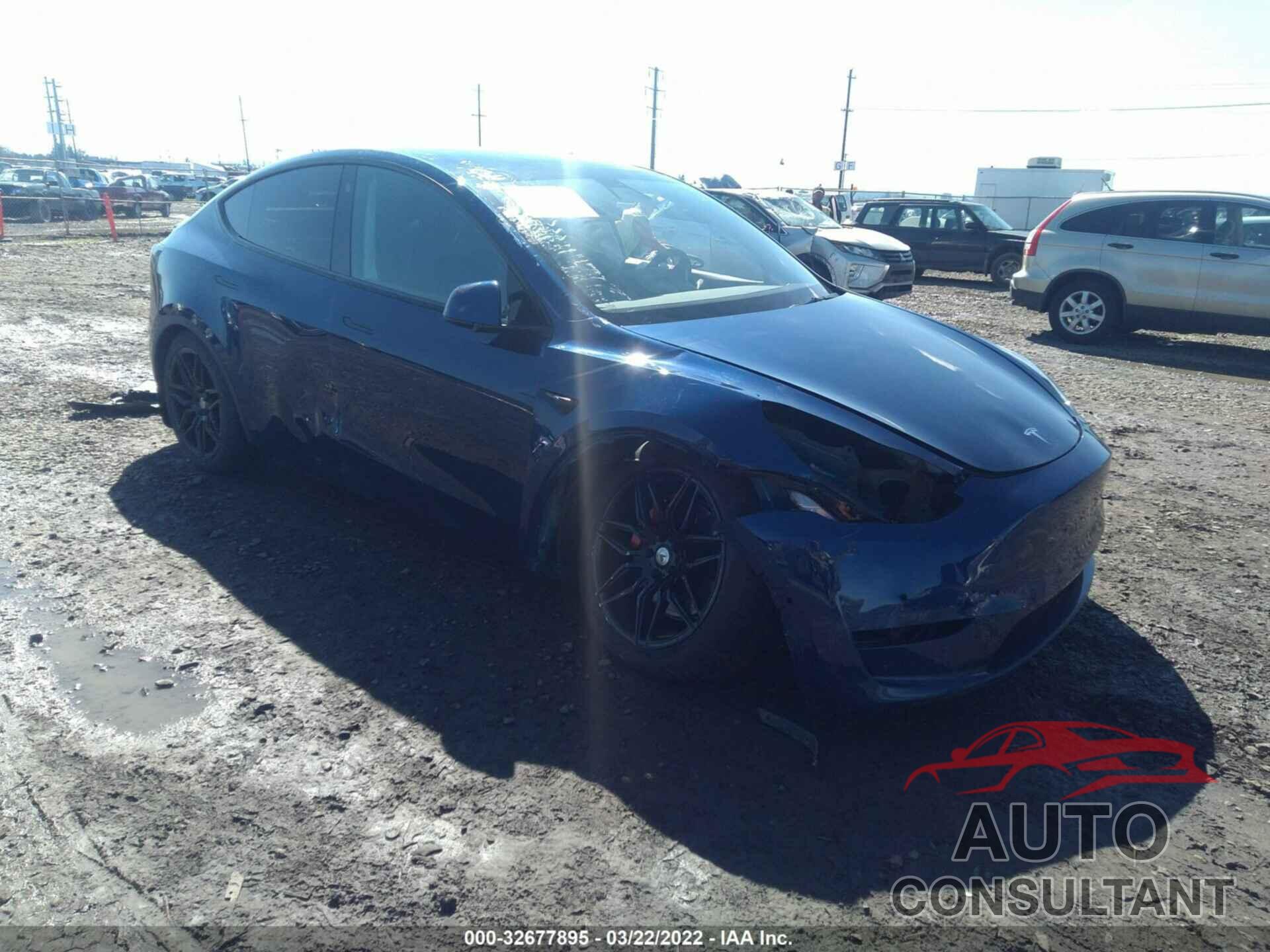 TESLA MODEL Y 2021 - 5YJYGDEF6MF139463