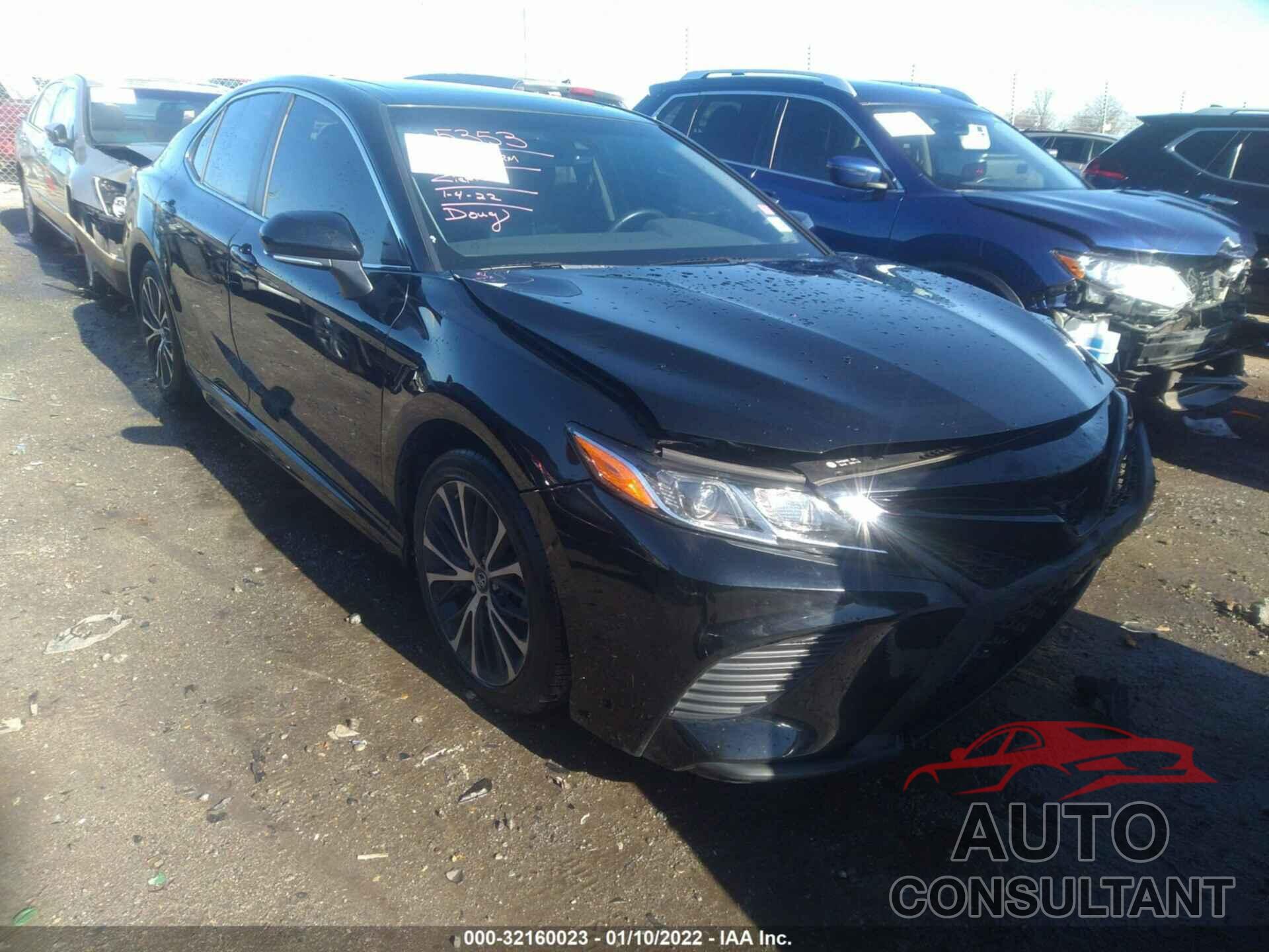TOYOTA CAMRY 2018 - 4T1B11HK3JU596910