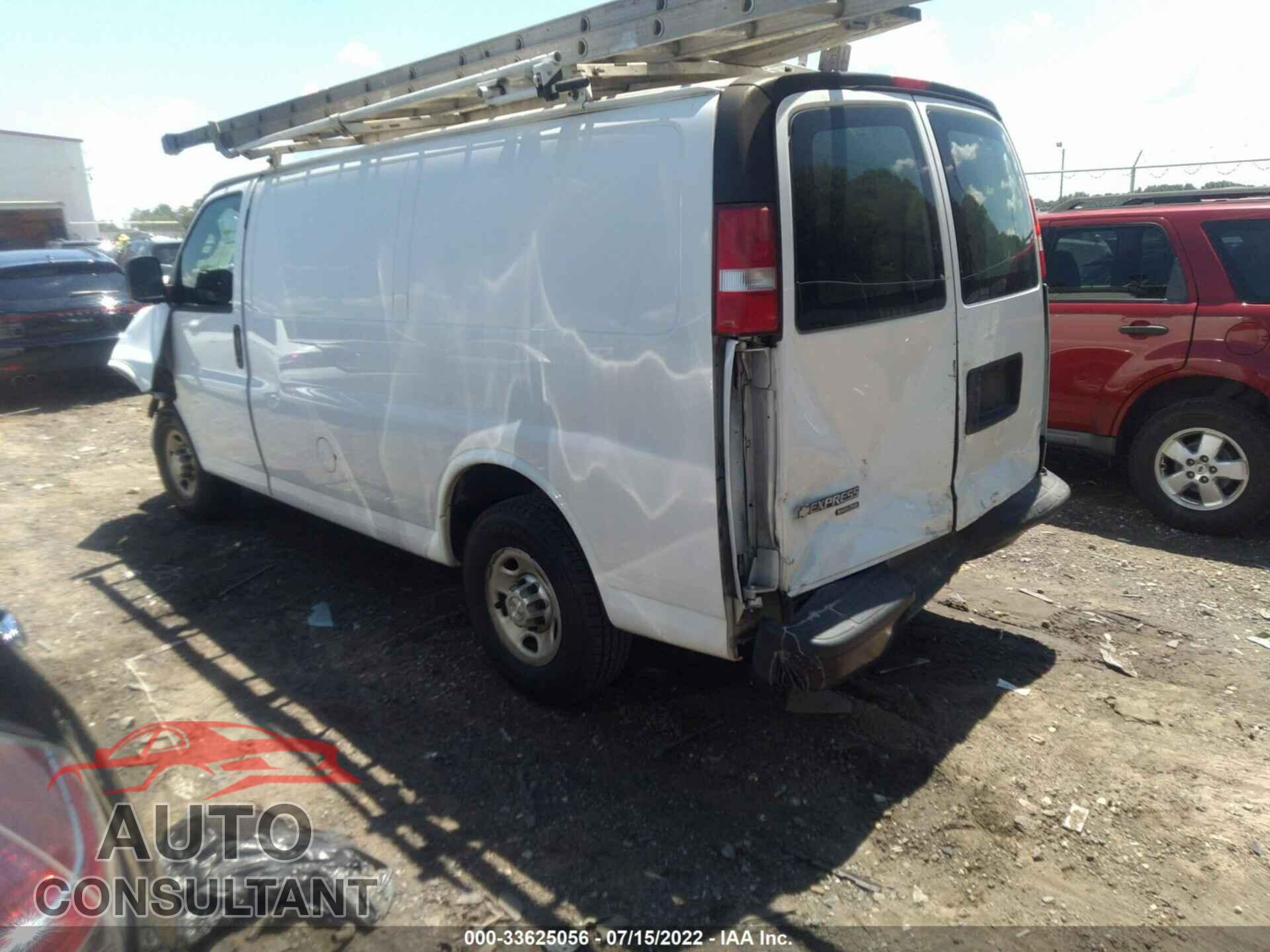 CHEVROLET EXPRESS CARGO VAN 2016 - 1GCWGAFF5G1135132