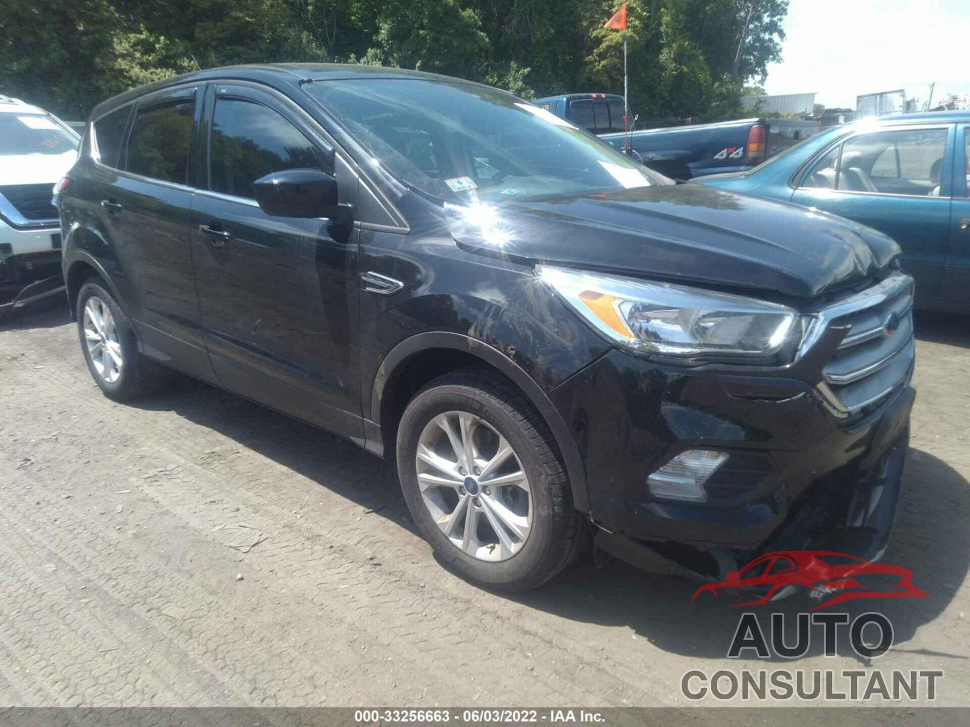 FORD ESCAPE 2017 - 1FMCU9GD9HUC91662