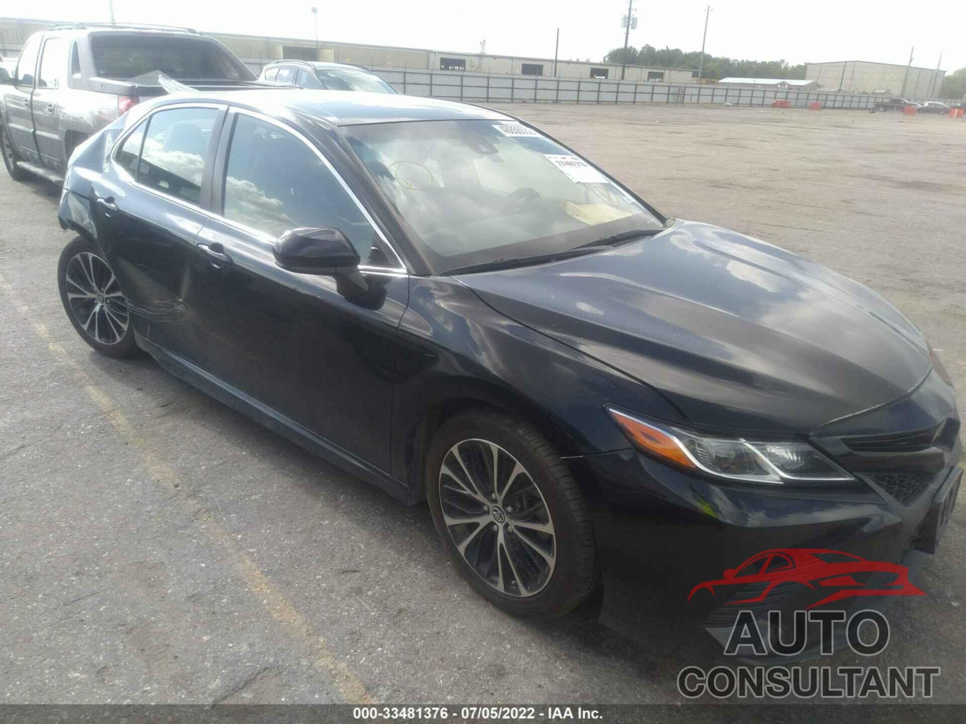 TOYOTA CAMRY 2018 - JTNB11HK5J3025621