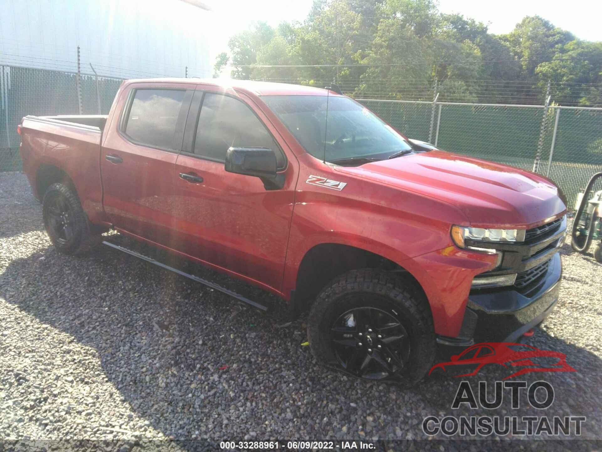 CHEVROLET SILVERADO 1500 2021 - 1GCPYFED7MZ350006