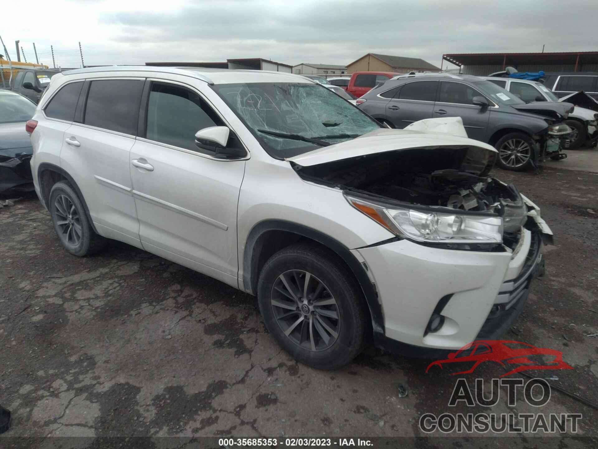 TOYOTA HIGHLANDER 2018 - 5TDKZRFH5JS547991