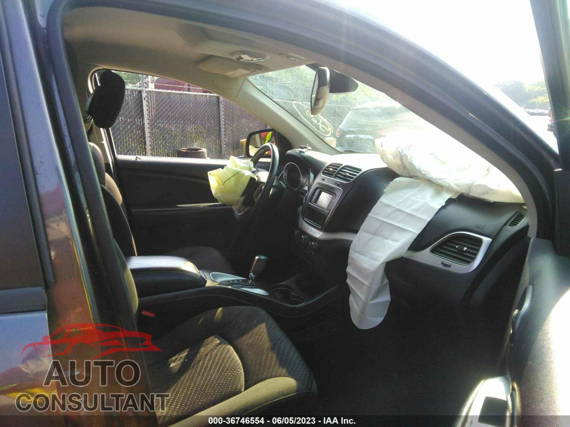 DODGE JOURNEY 2019 - 3C4PDCBB8KT756247