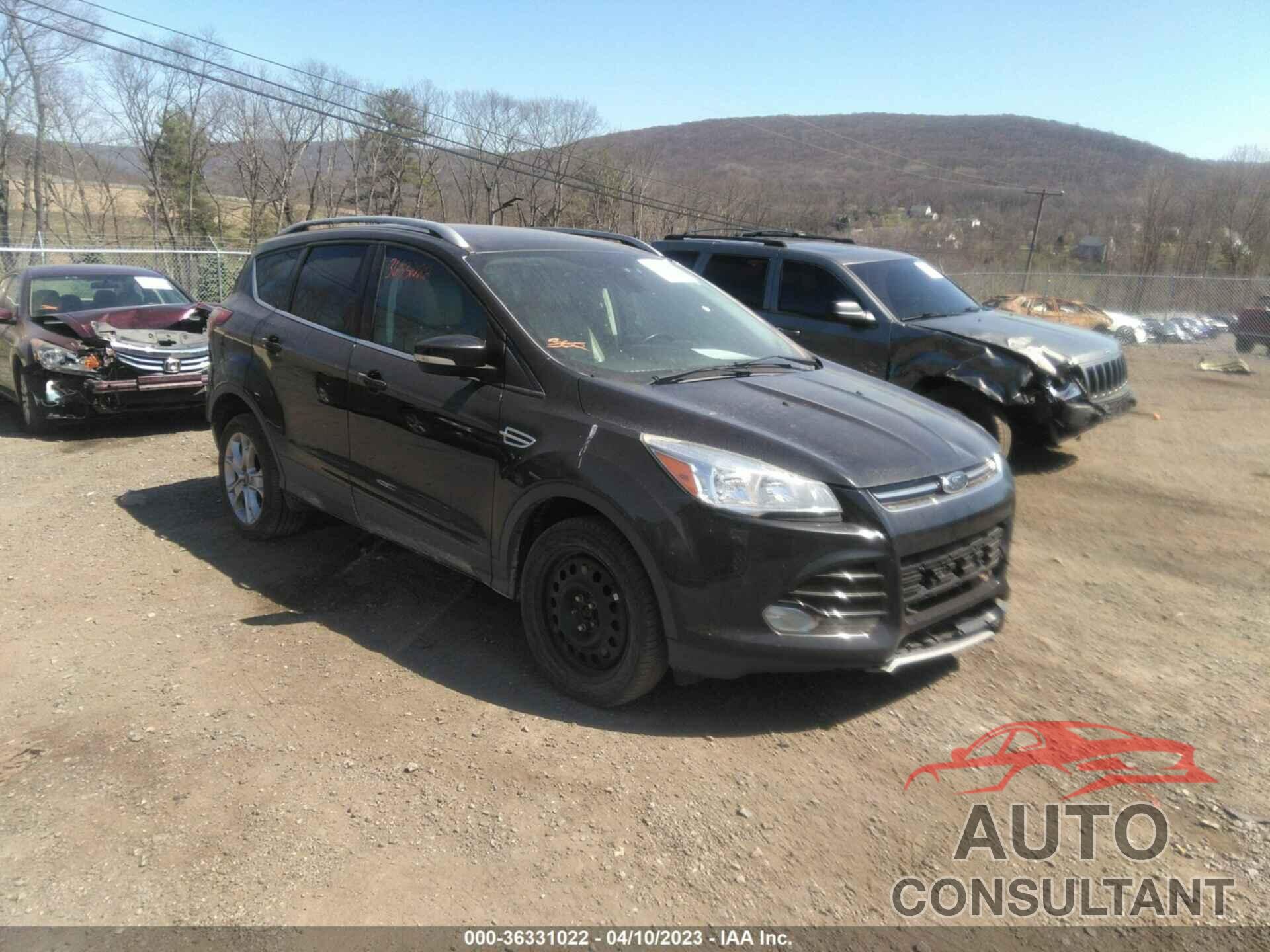 FORD ESCAPE 2015 - 1FMCU9J95FUA46522