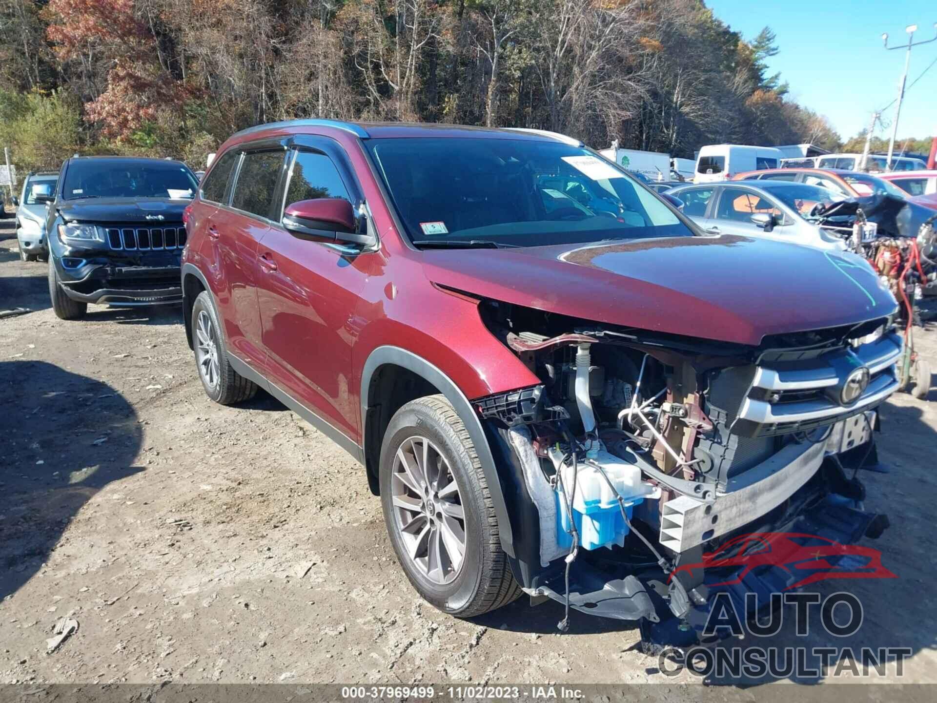 TOYOTA HIGHLANDER 2019 - 5TDJZRFH8KS920227