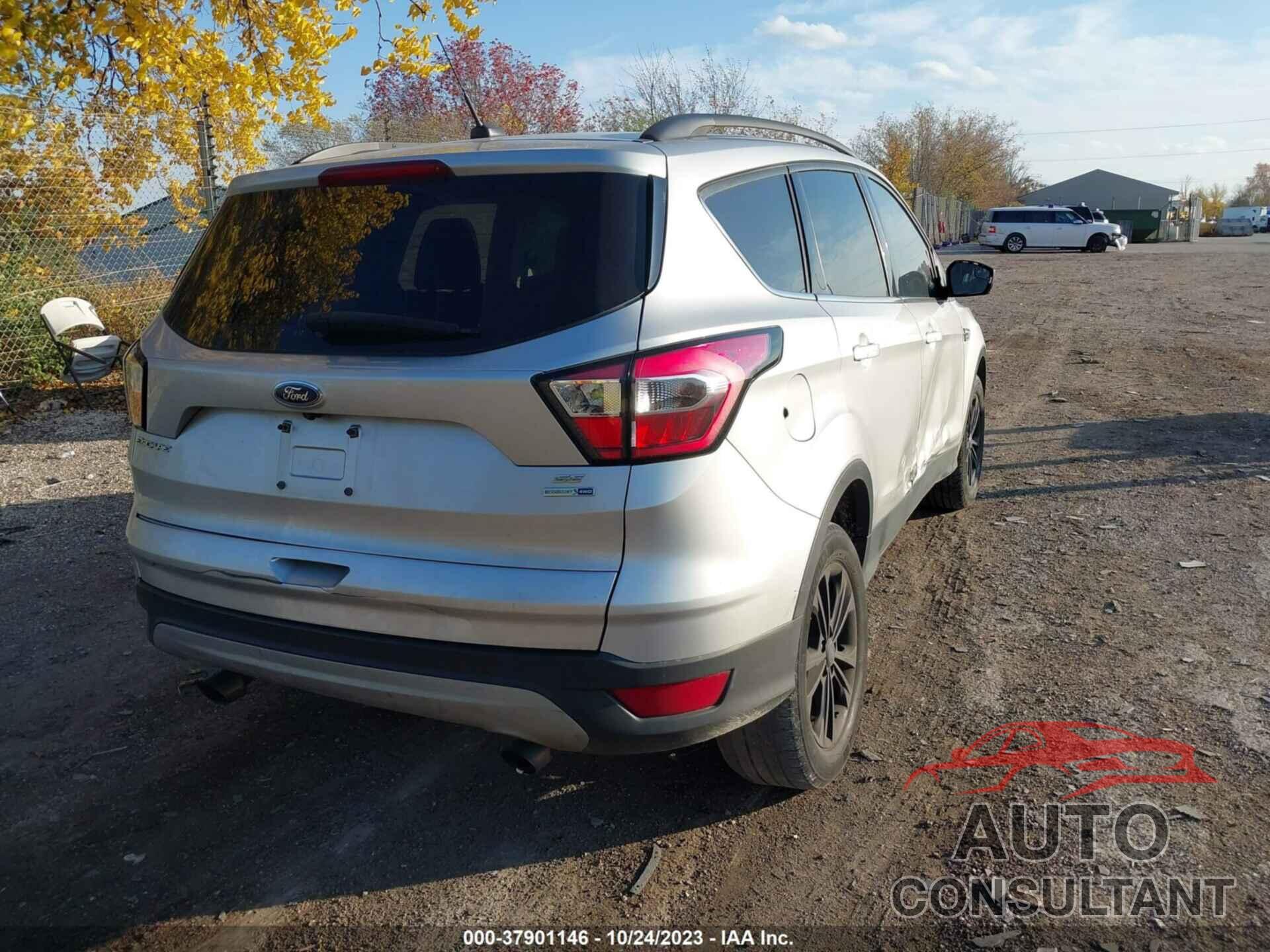 FORD ESCAPE 2018 - 1FMCU9GD8JUD41831