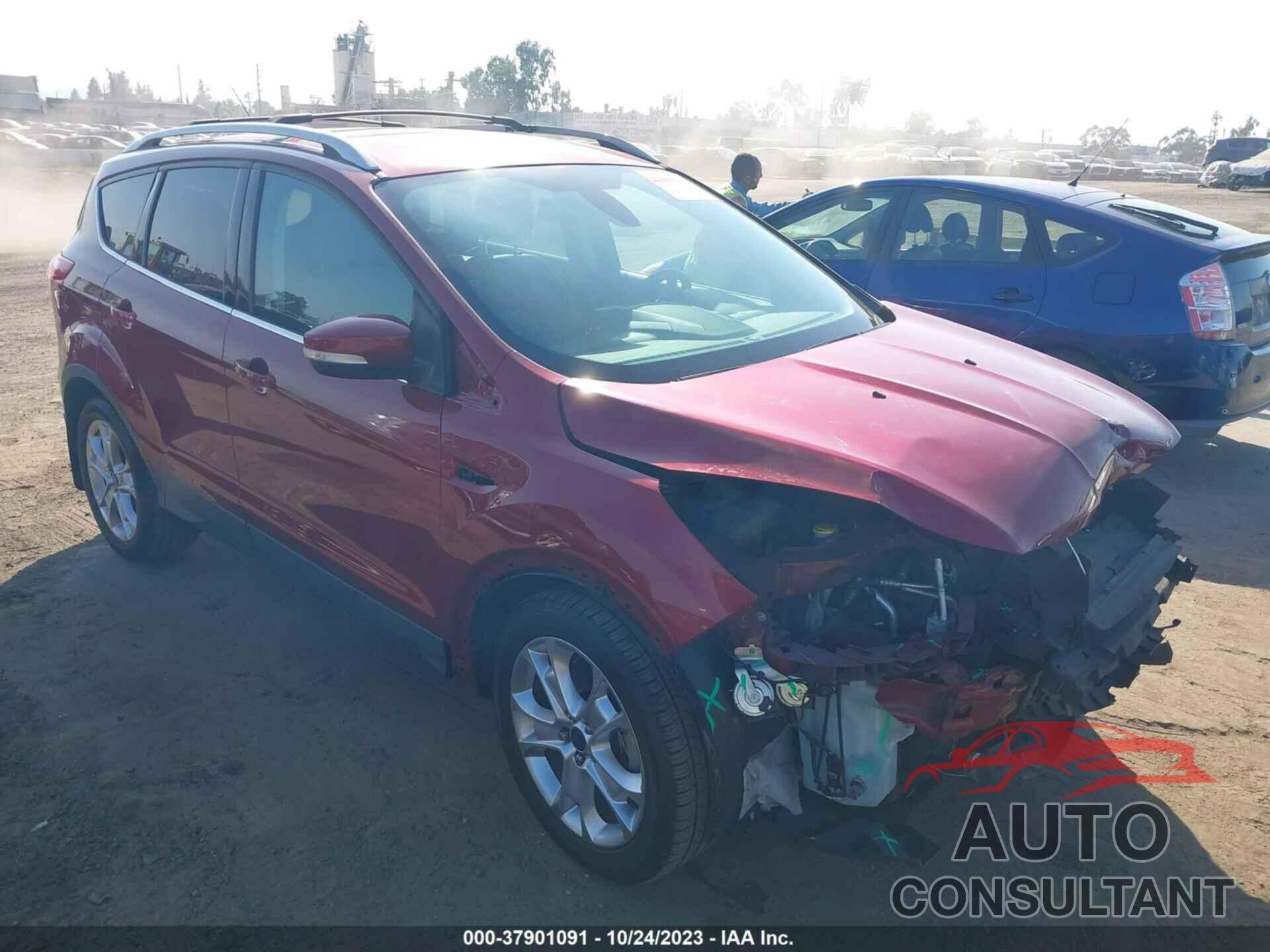 FORD ESCAPE 2016 - 1FMCU0JXXGUB08167