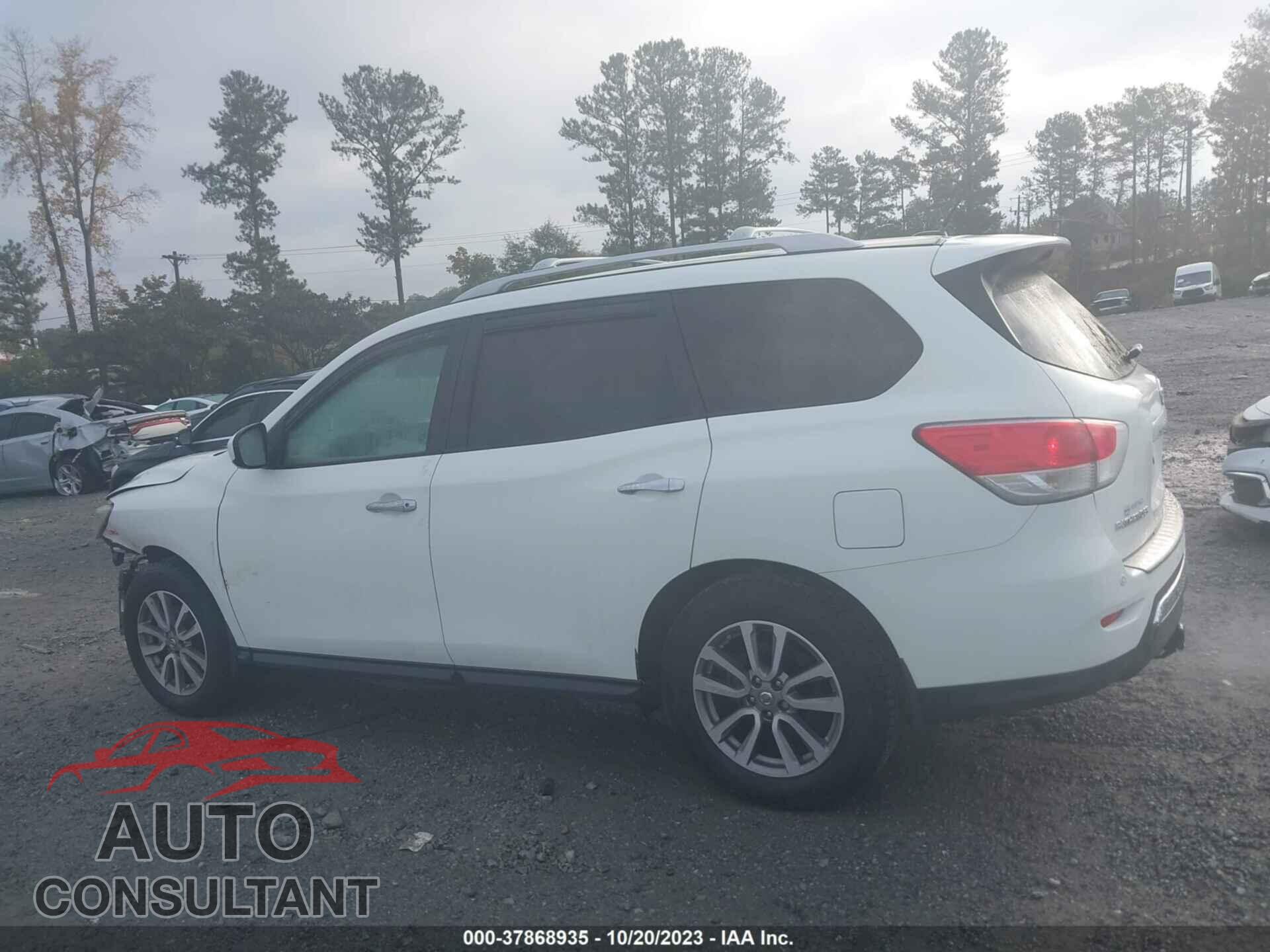 NISSAN PATHFINDER 2015 - 5N1AR2MN2FC704814