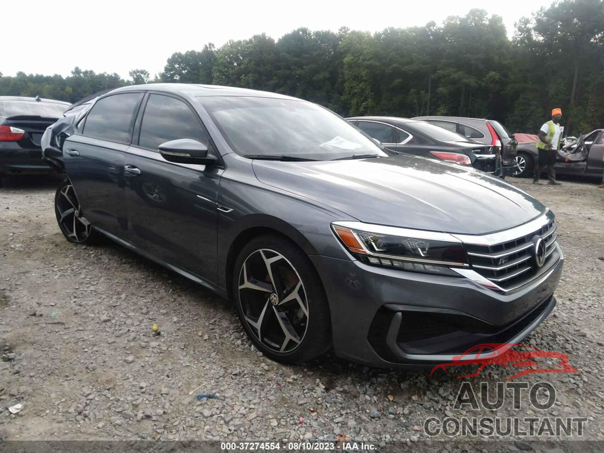 VOLKSWAGEN PASSAT 2020 - 1VWMA7A31LC001819