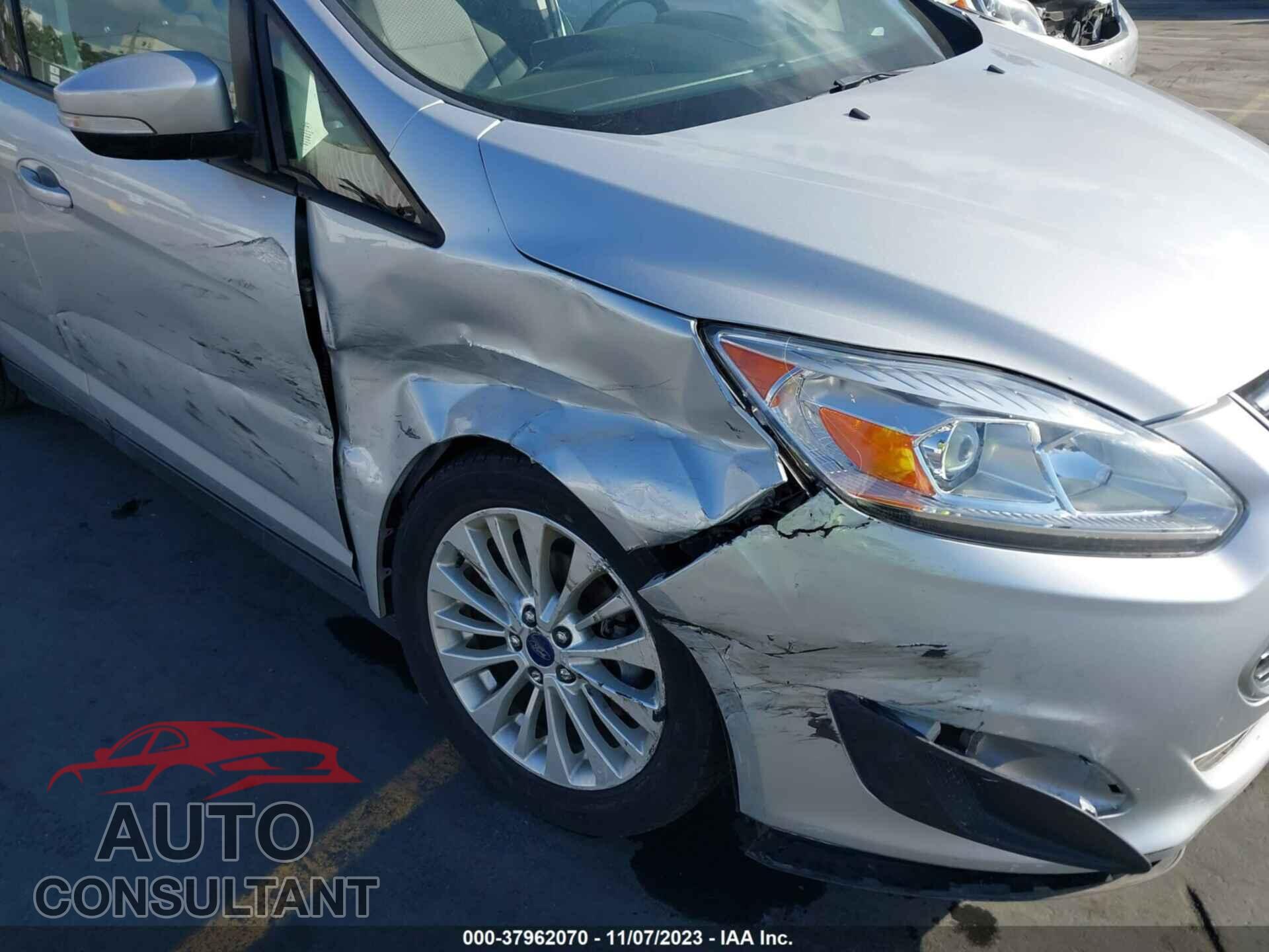 FORD C-MAX HYBRID 2017 - 1FADP5AU3HL102145
