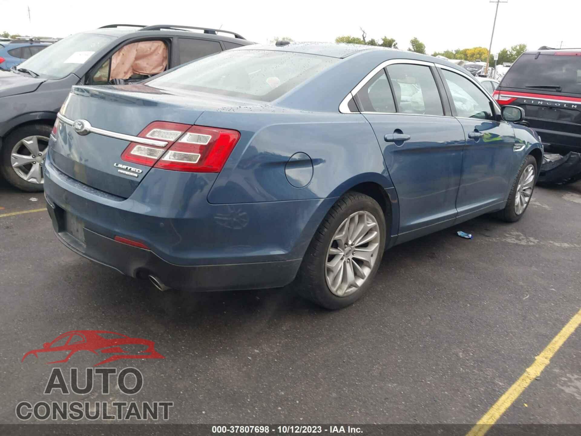 FORD TAURUS 2018 - 1FAHP2F84JG109342