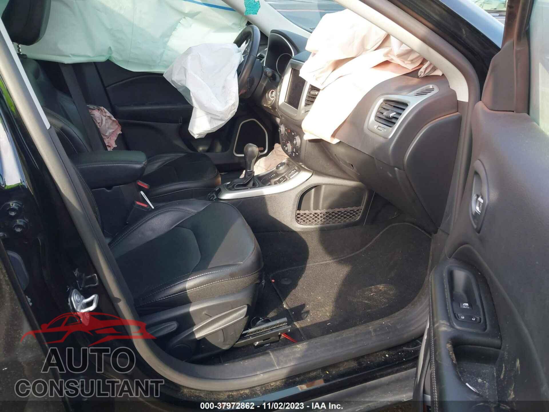 JEEP COMPASS 2019 - 3C4NJDCB1KT696459