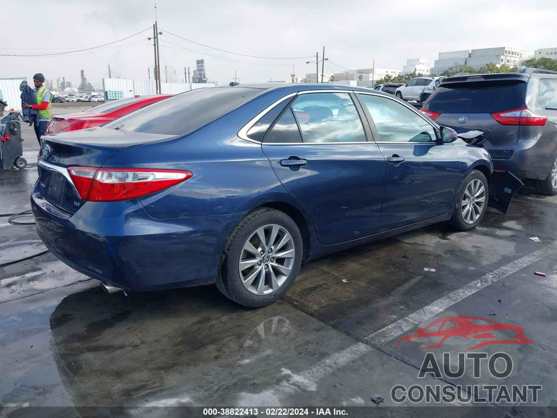 TOYOTA CAMRY 2016 - 4T4BF1FK8GR554638