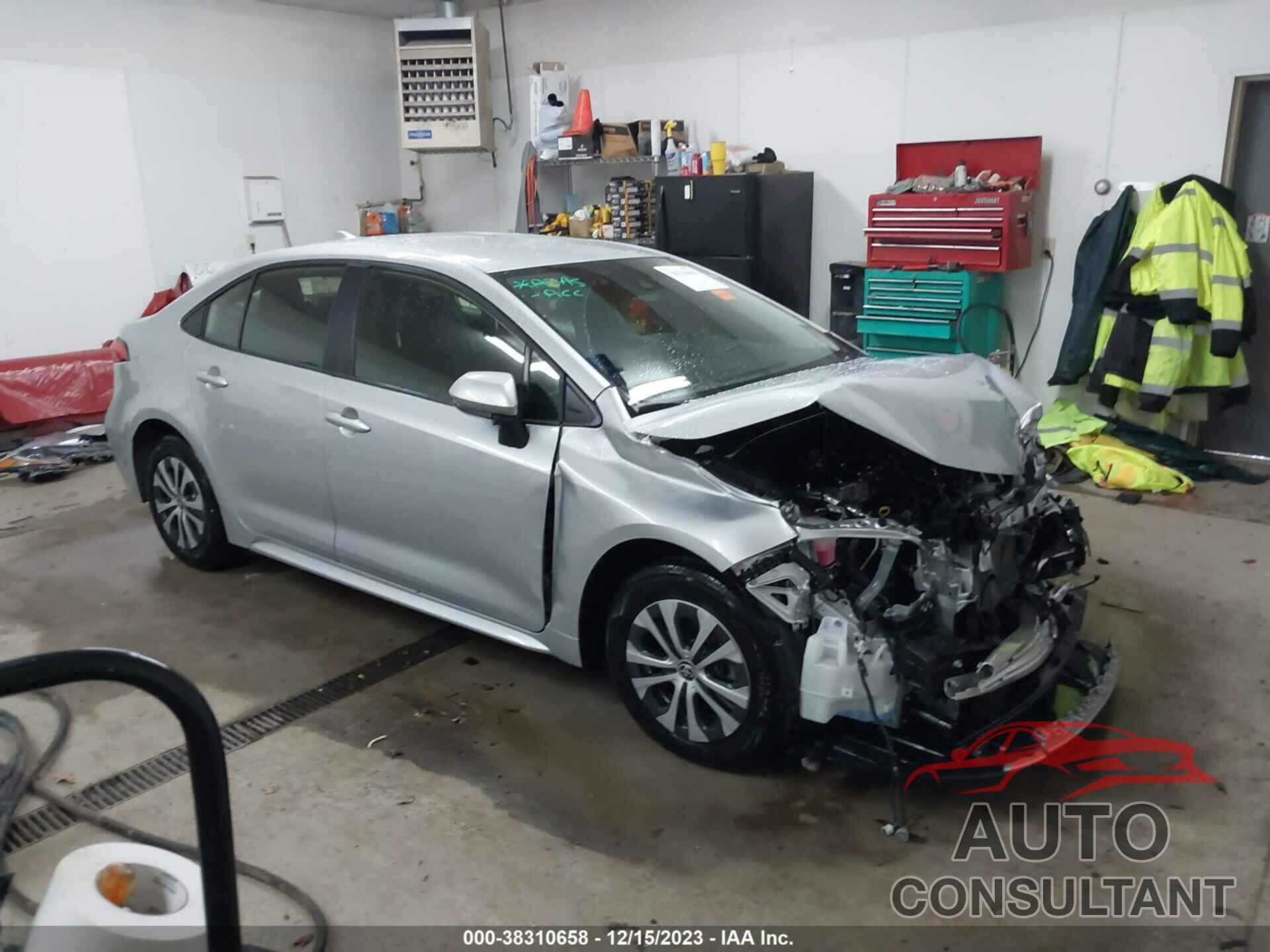 TOYOTA COROLLA 2022 - JTDEAMDE9N3012251
