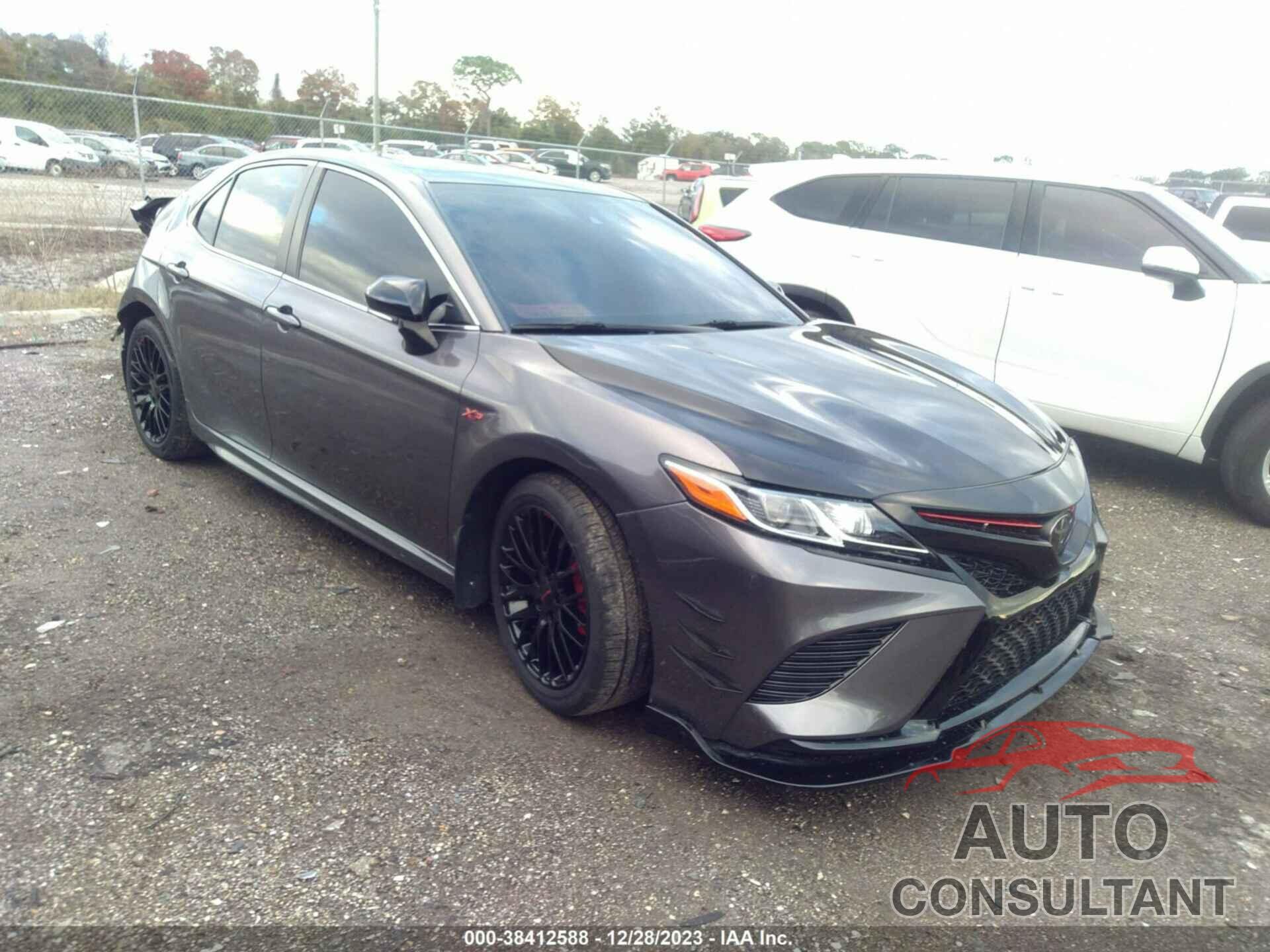 TOYOTA CAMRY 2019 - 4T1B11HK1KU745977