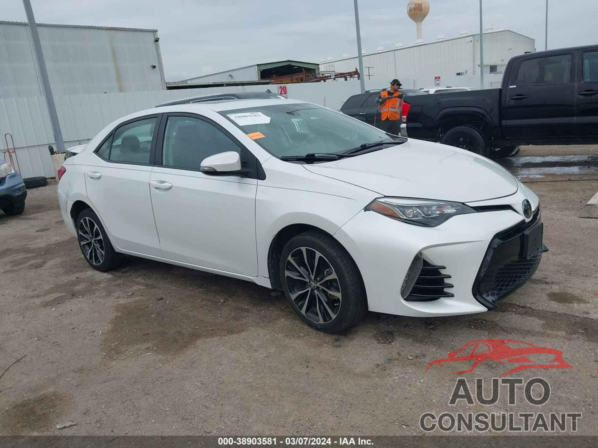 TOYOTA COROLLA 2017 - 5YFBURHEXHP617862