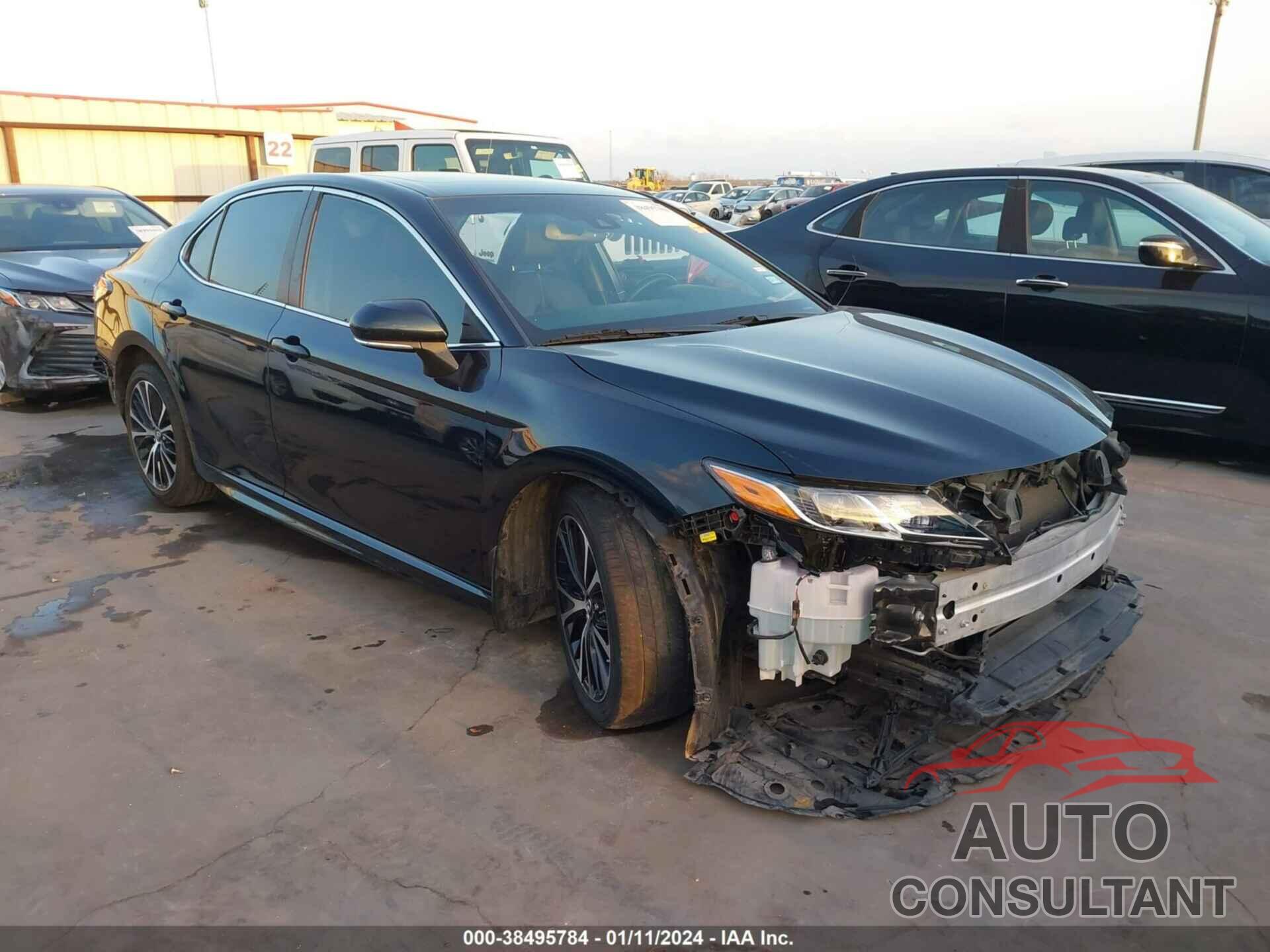 TOYOTA CAMRY 2018 - 4T1B11HK2JU554969