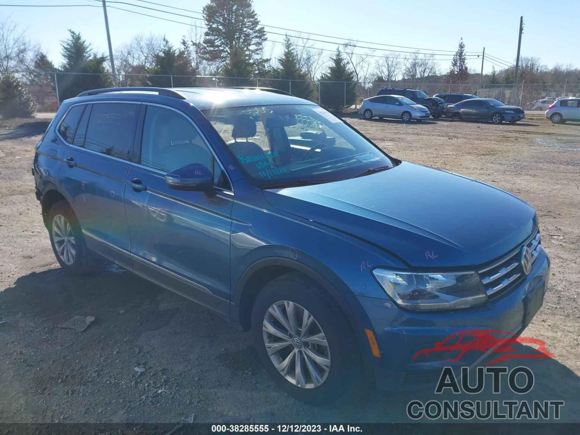 VOLKSWAGEN TIGUAN 2018 - 3VV2B7AX8JM164149