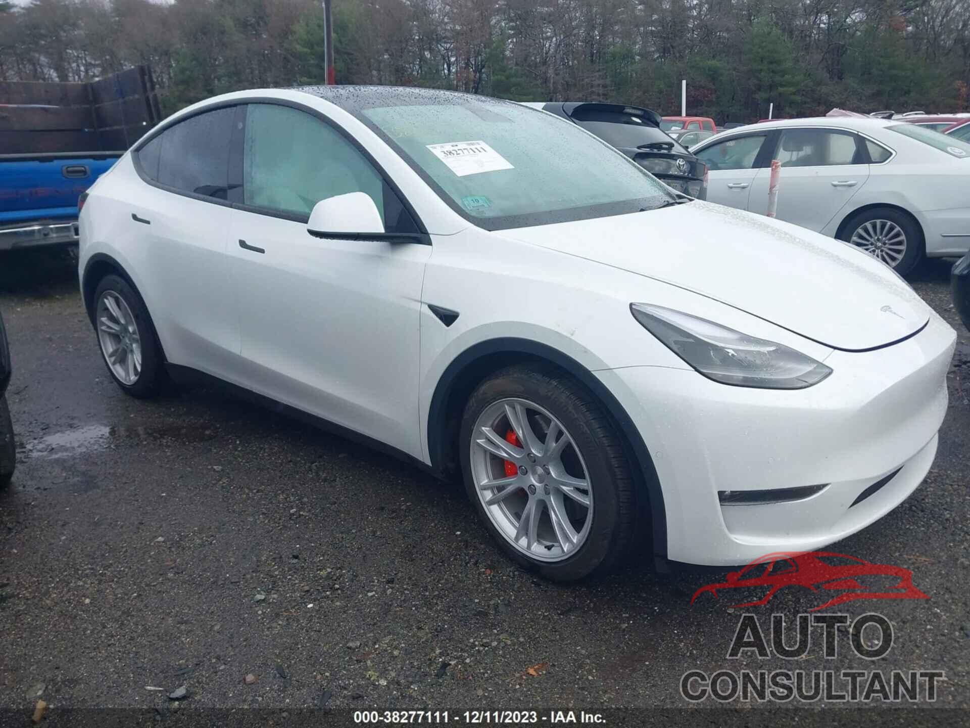 TESLA MODEL Y 2021 - 5YJYGDEF5MF240221