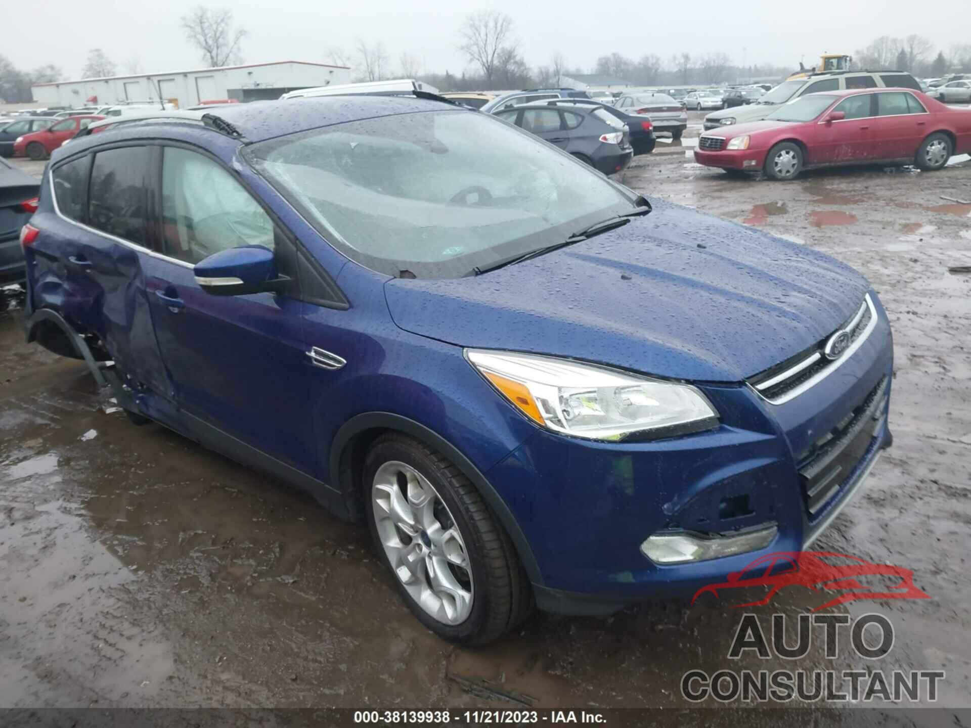 FORD ESCAPE 2015 - 1FMCU9J95FUC07421