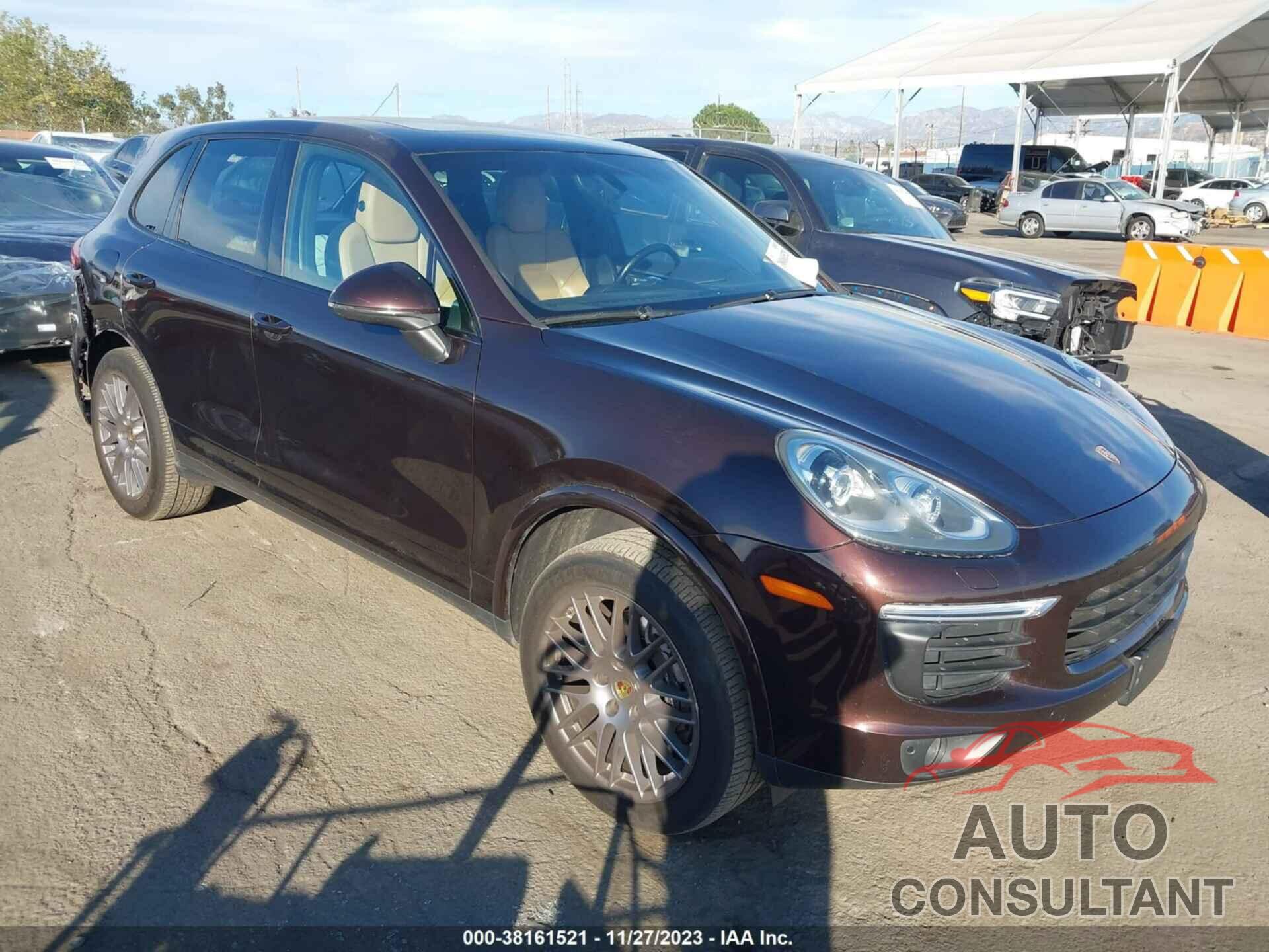 PORSCHE CAYENNE 2018 - WP1AA2A20JKA05636