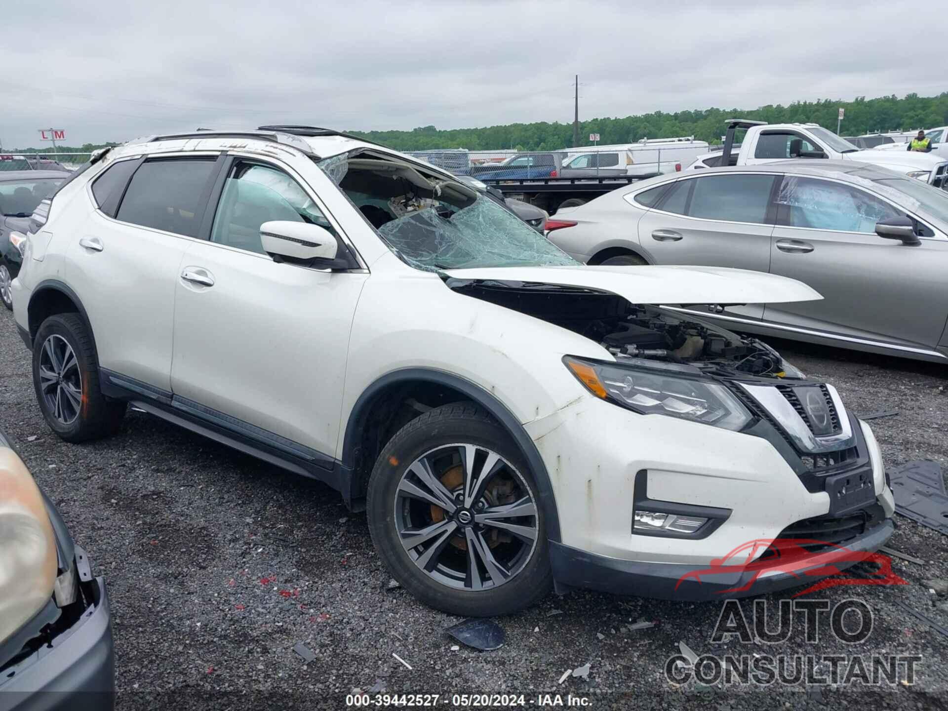 NISSAN ROGUE 2017 - 5N1AT2MV1HC790038