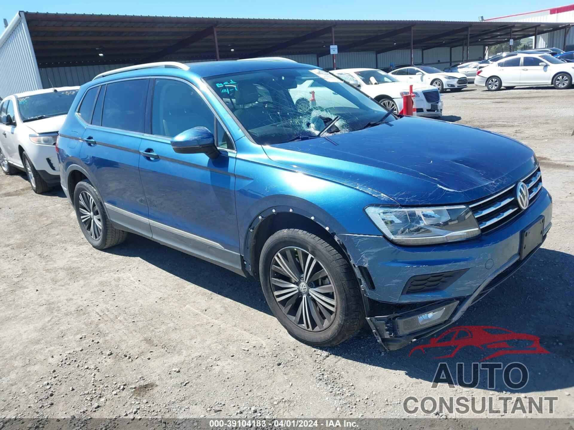 VOLKSWAGEN TIGUAN 2018 - 3VV3B7AX0JM019868