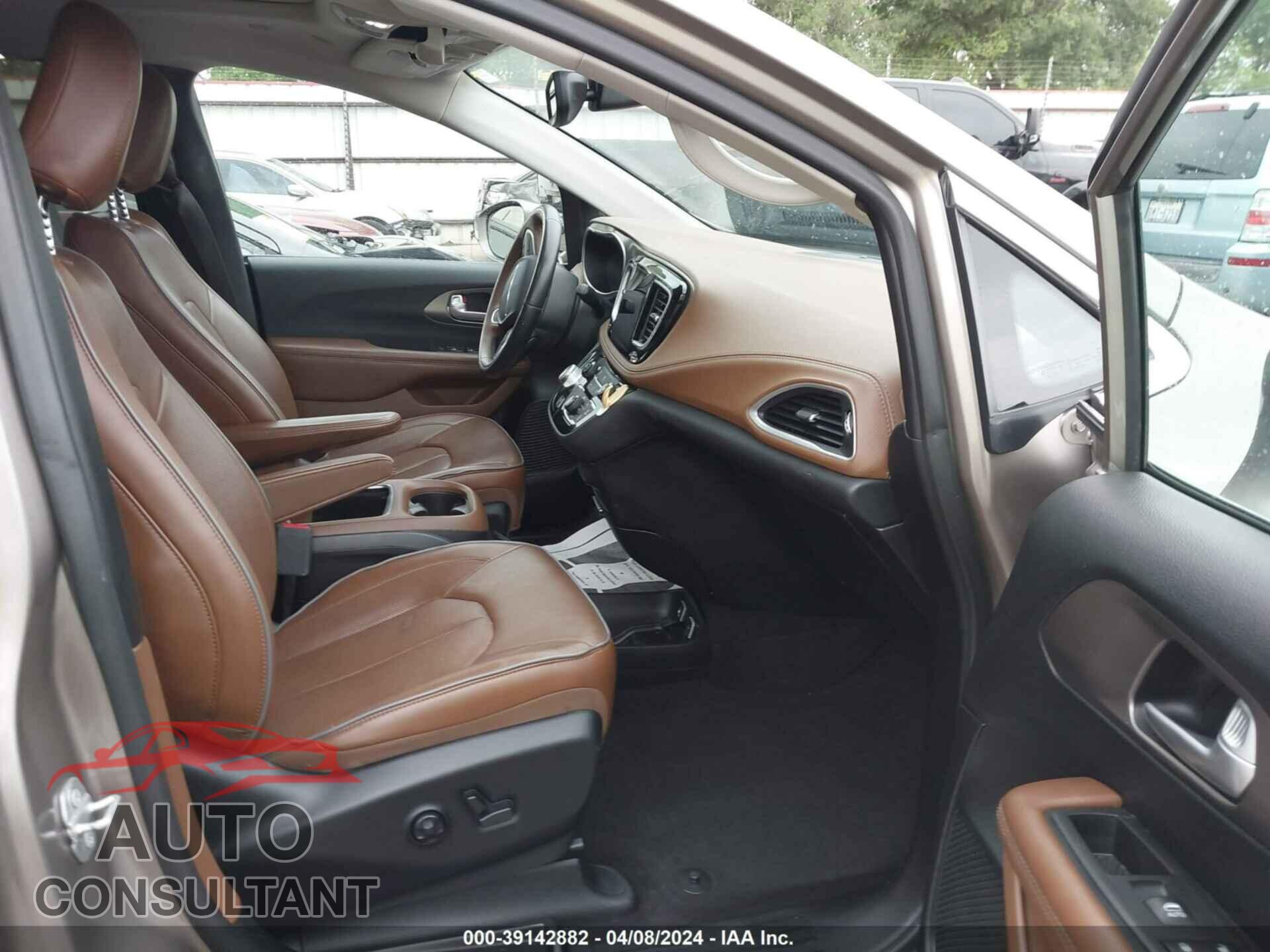 CHRYSLER PACIFICA 2018 - 2C4RC1GG5JR320977