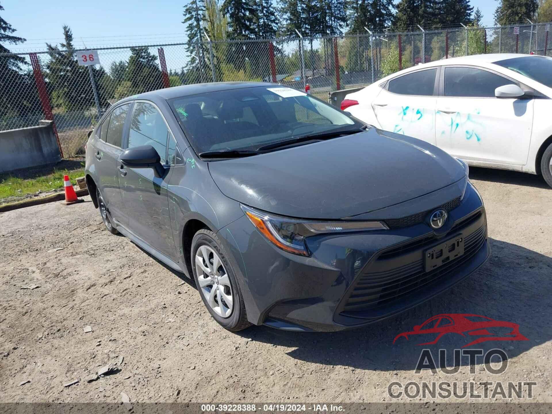 TOYOTA COROLLA 2024 - JTDB4MEE6R3024873