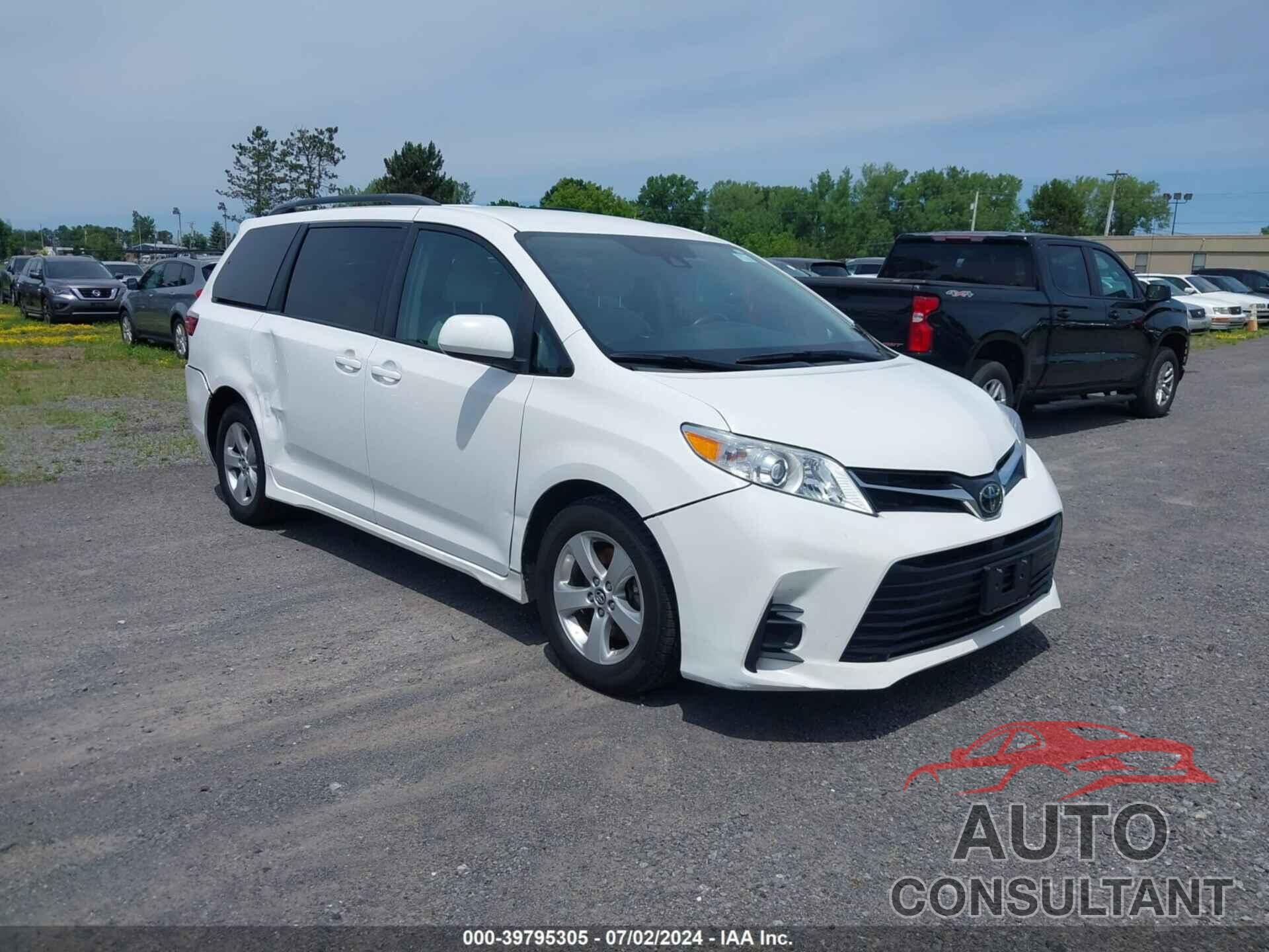 TOYOTA SIENNA 2018 - 5TDKZ3DCXJS954628