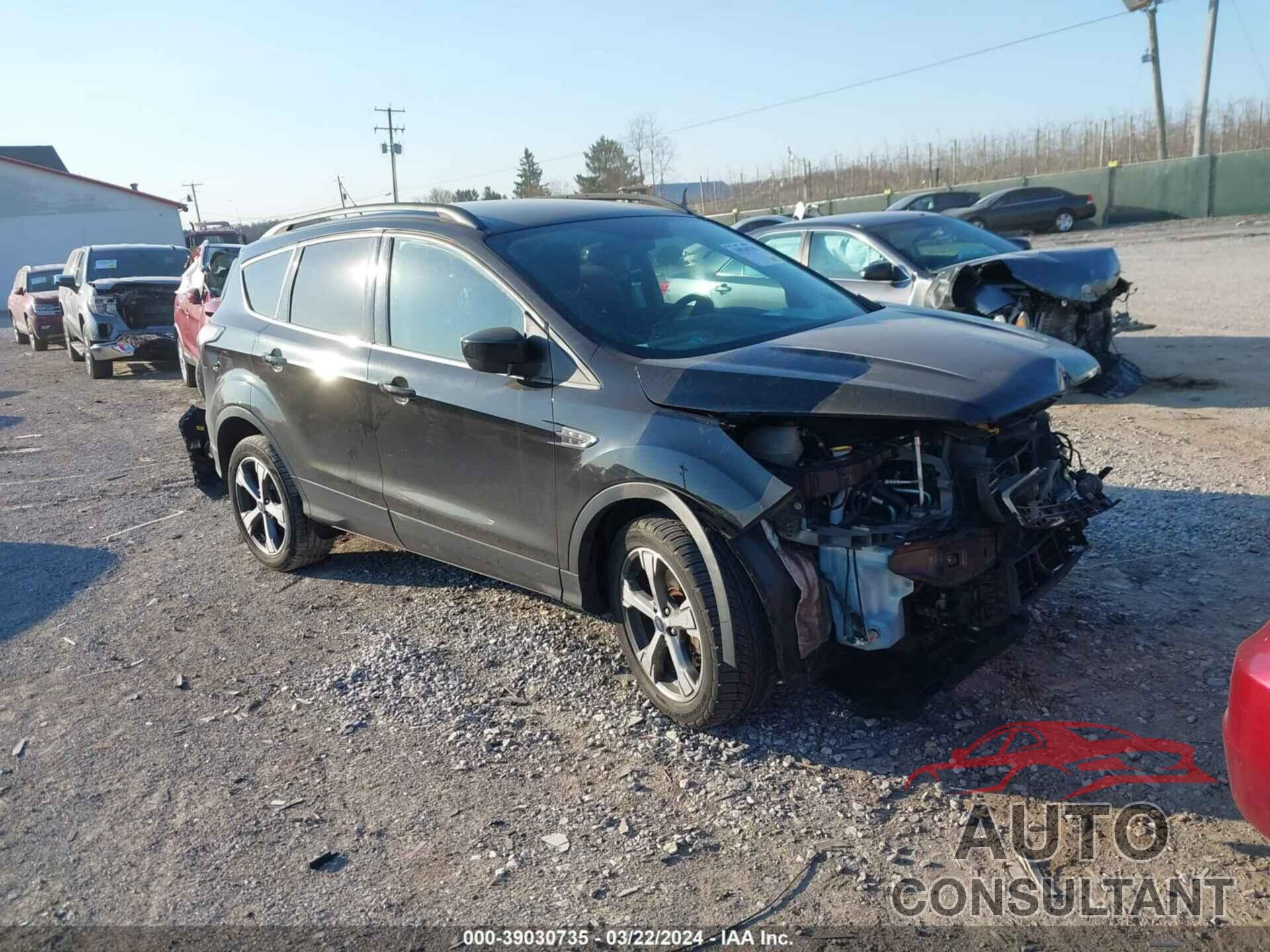 FORD ESCAPE 2017 - 1FMCU9GD8HUA35318