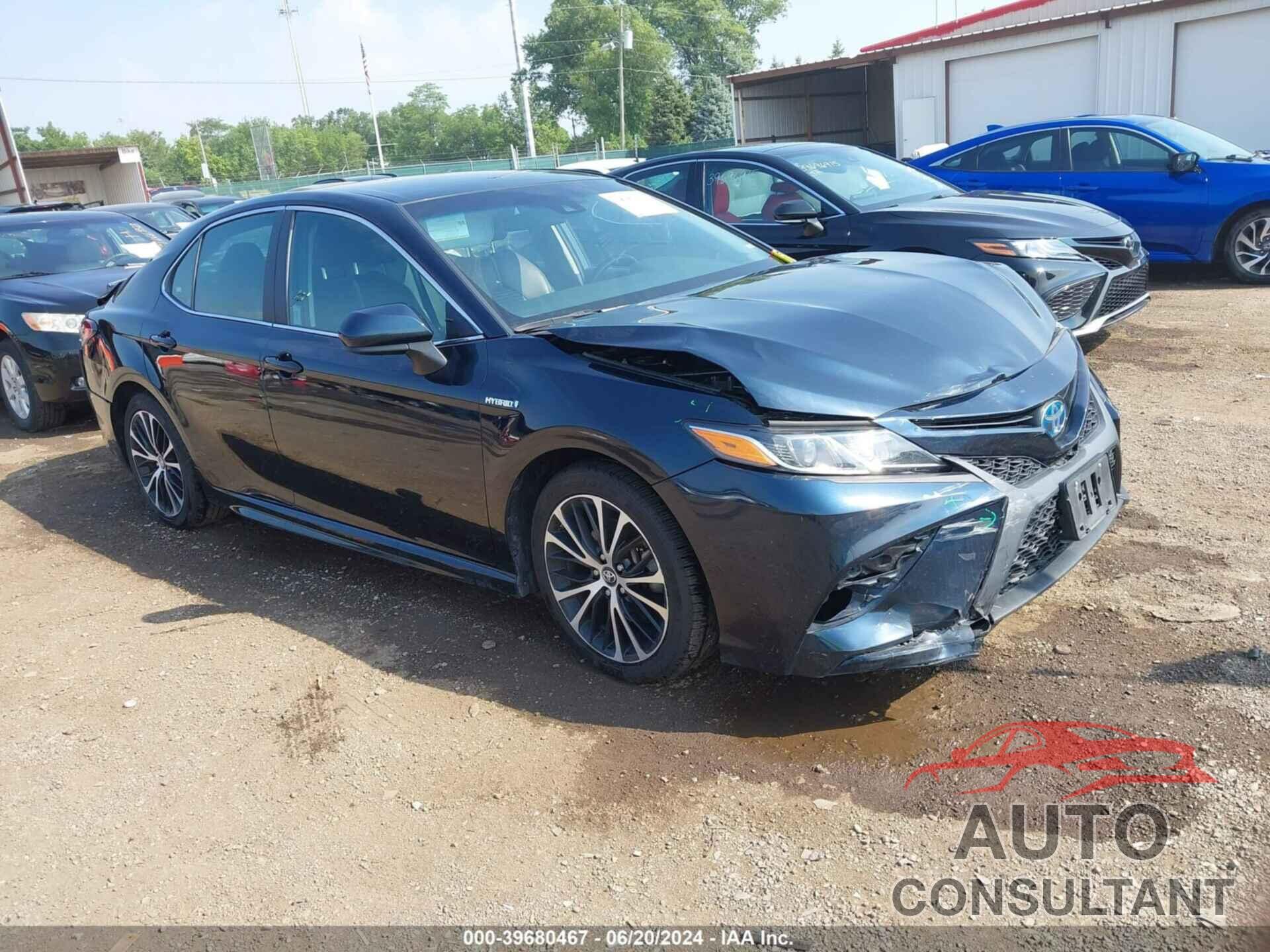 TOYOTA CAMRY HYBRID 2018 - 4T1B21HK2JU500147