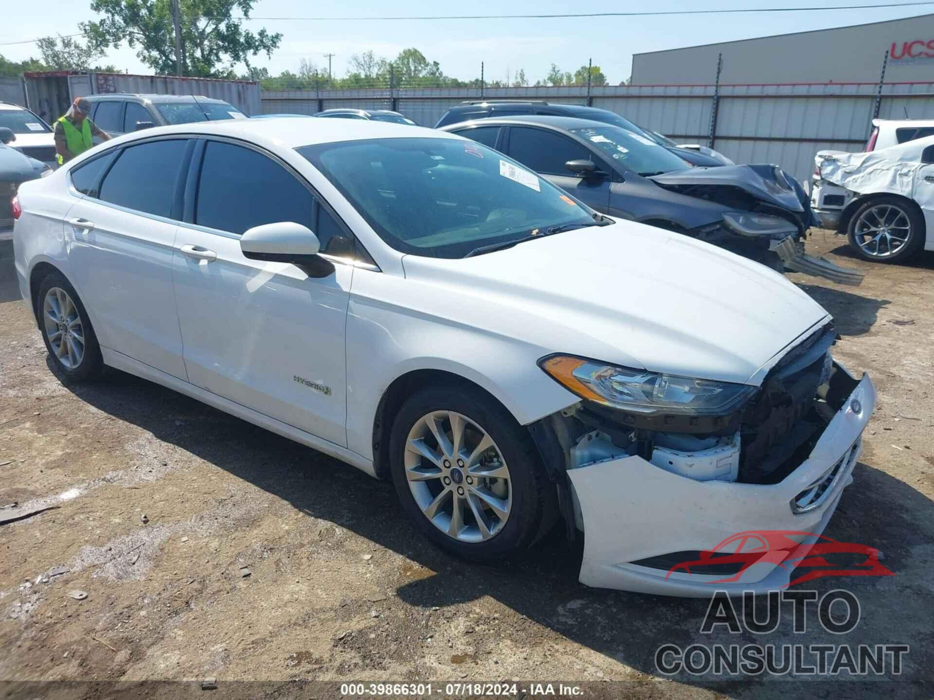 FORD FUSION HYBRID 2017 - 3FA6P0LU0HR314785