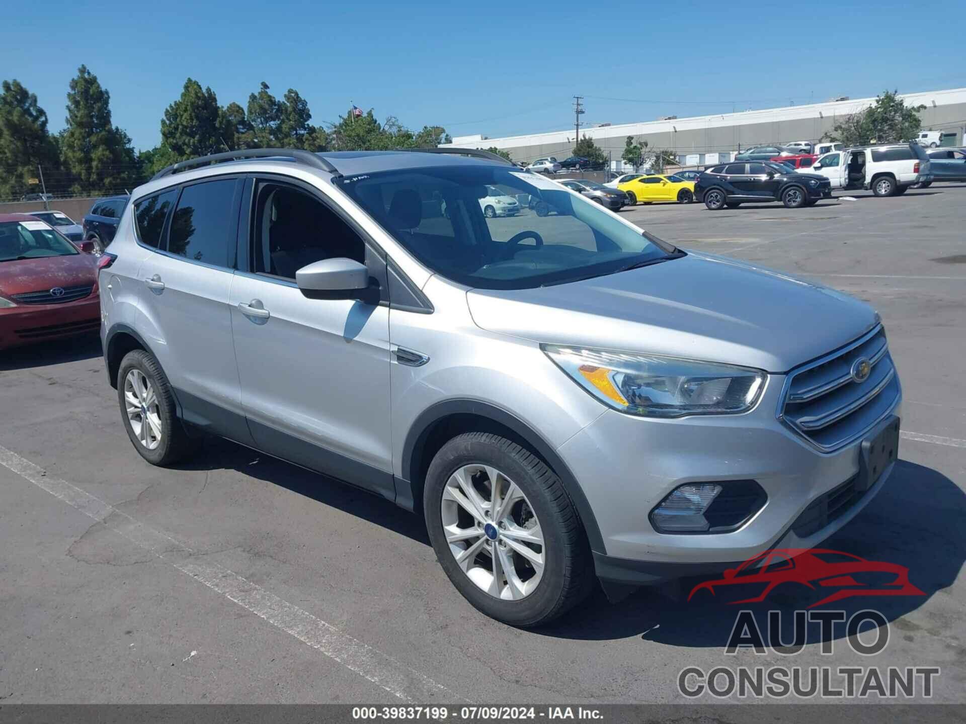 FORD ESCAPE 2018 - 1FMCU9GD6JUB75681