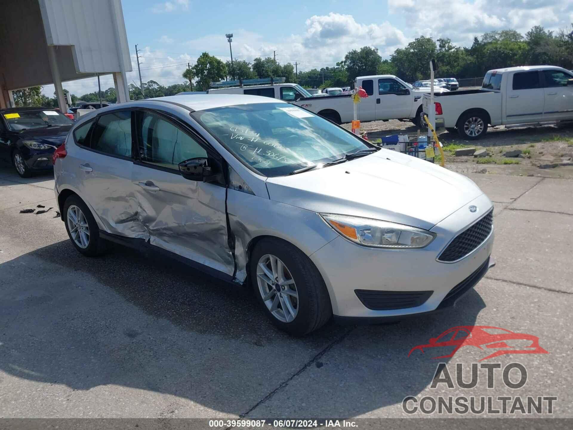 FORD FOCUS 2018 - 1FADP3K27JL316000