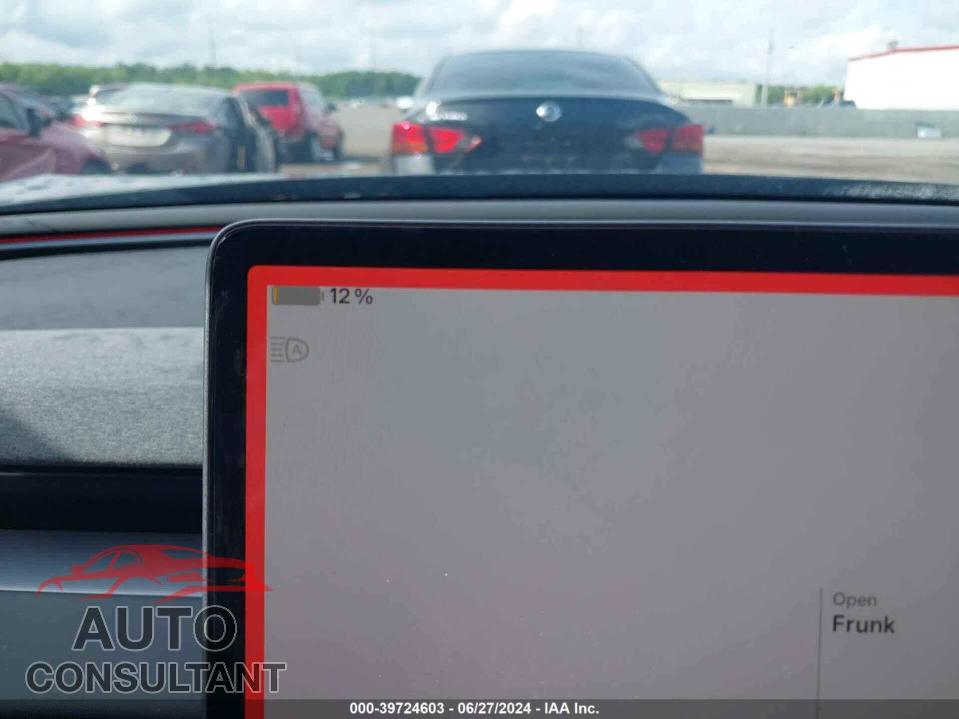TESLA MODEL 3 2024 - 5YJ3E1EA2RF735860