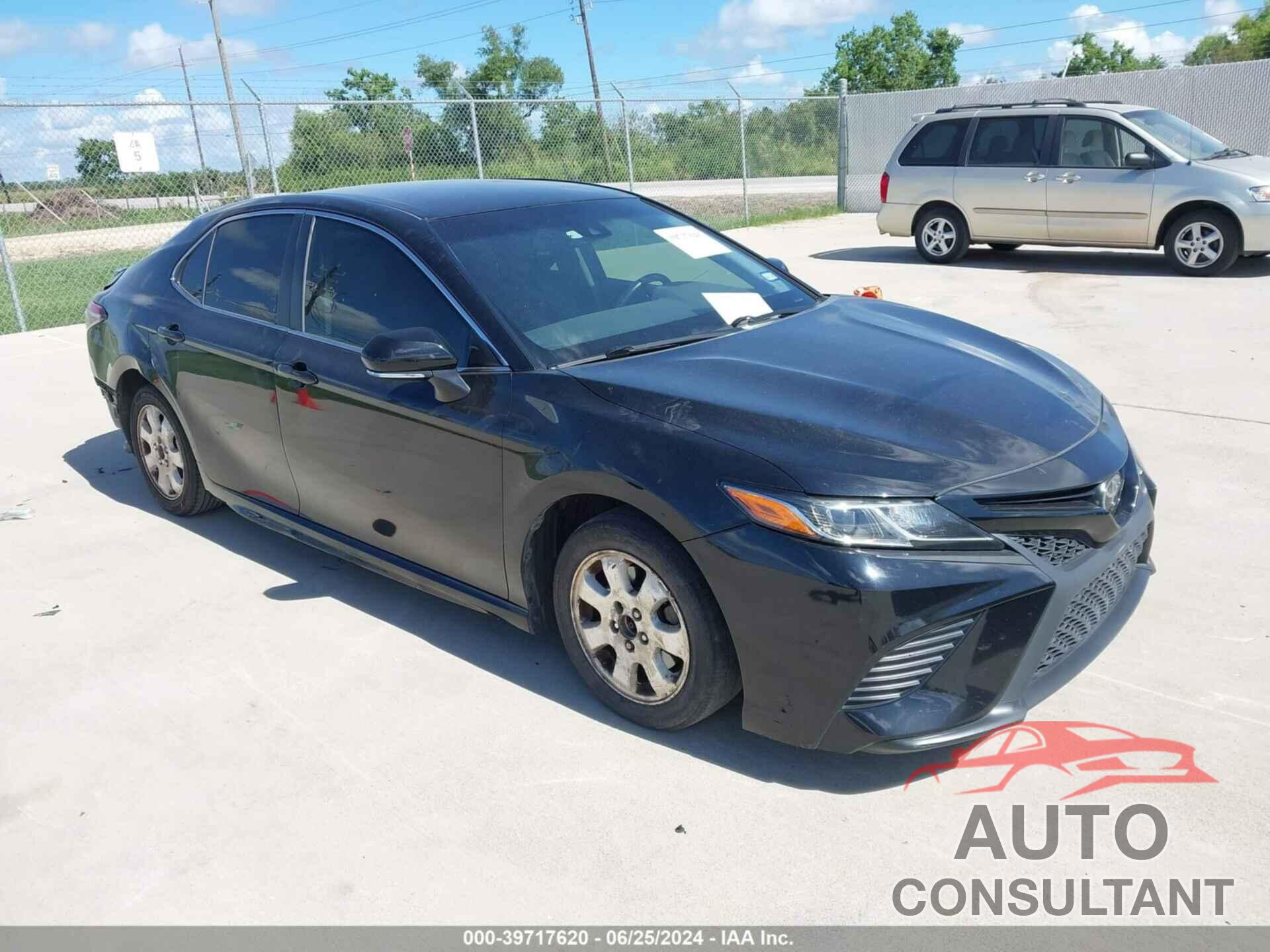 TOYOTA CAMRY 2018 - JTNB11HK9J3012371