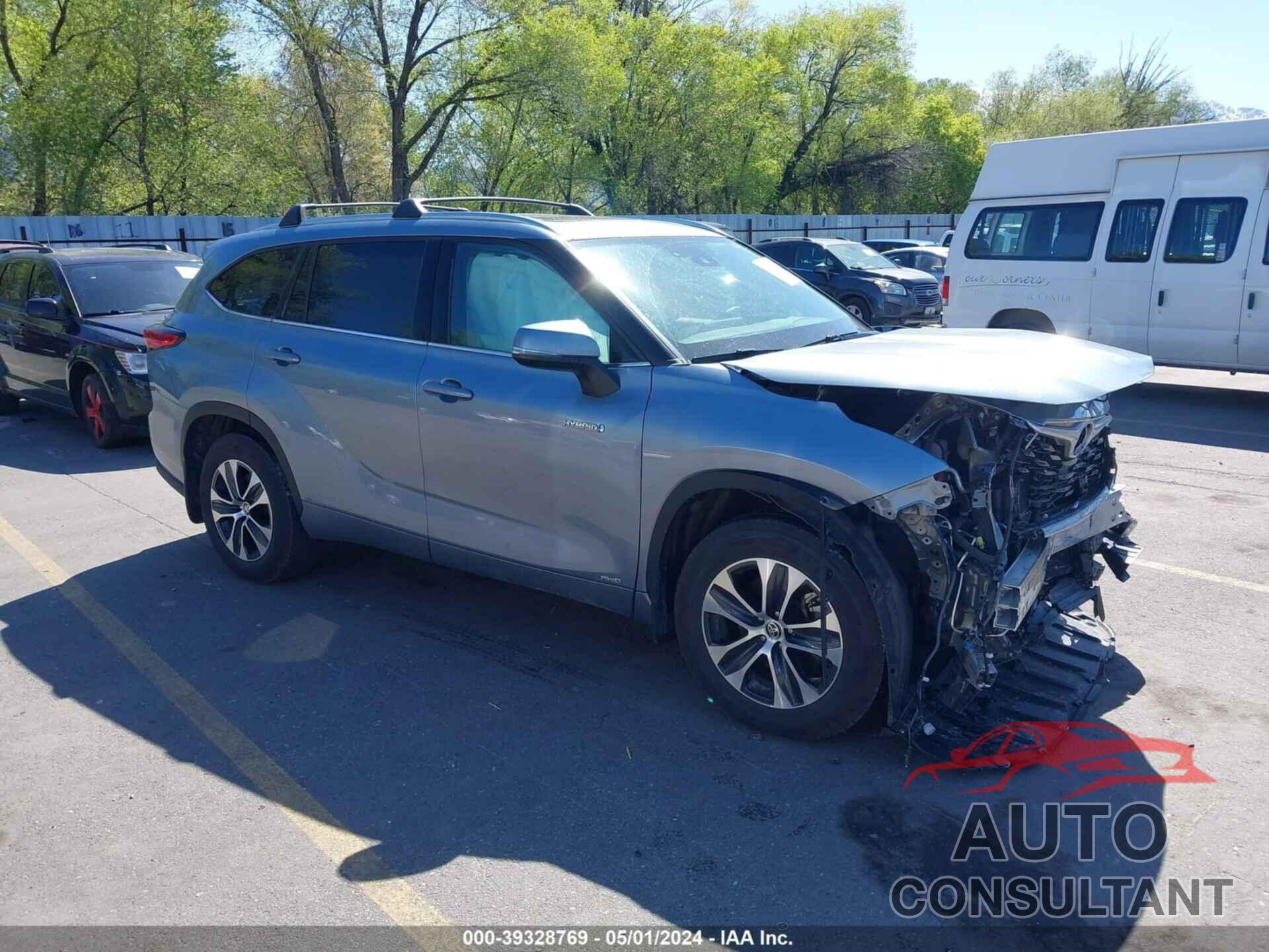 TOYOTA HIGHLANDER 2020 - 5TDHBRCHXLS006053