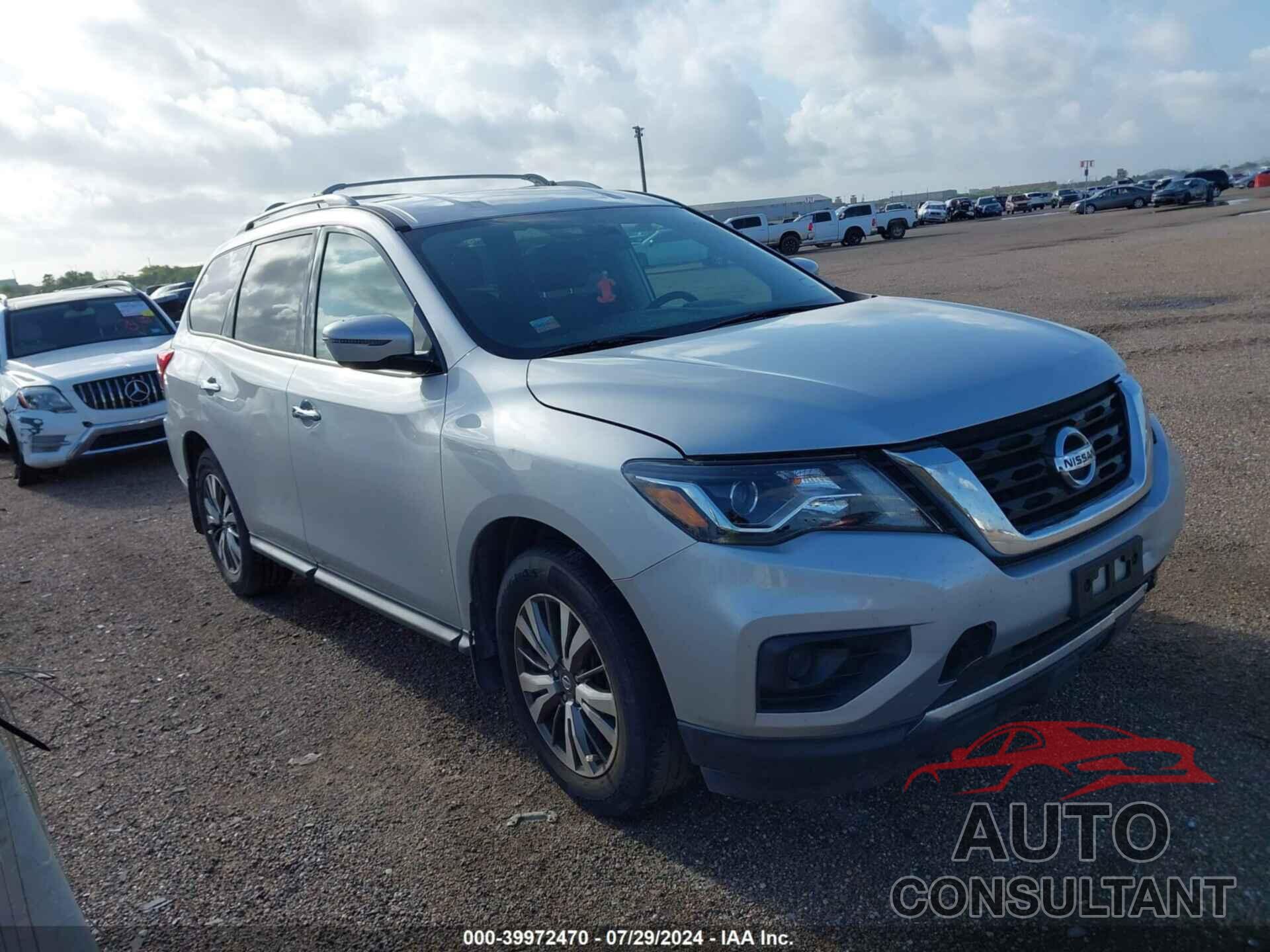 NISSAN PATHFINDER 2018 - 5N1DR2MN6JC666462