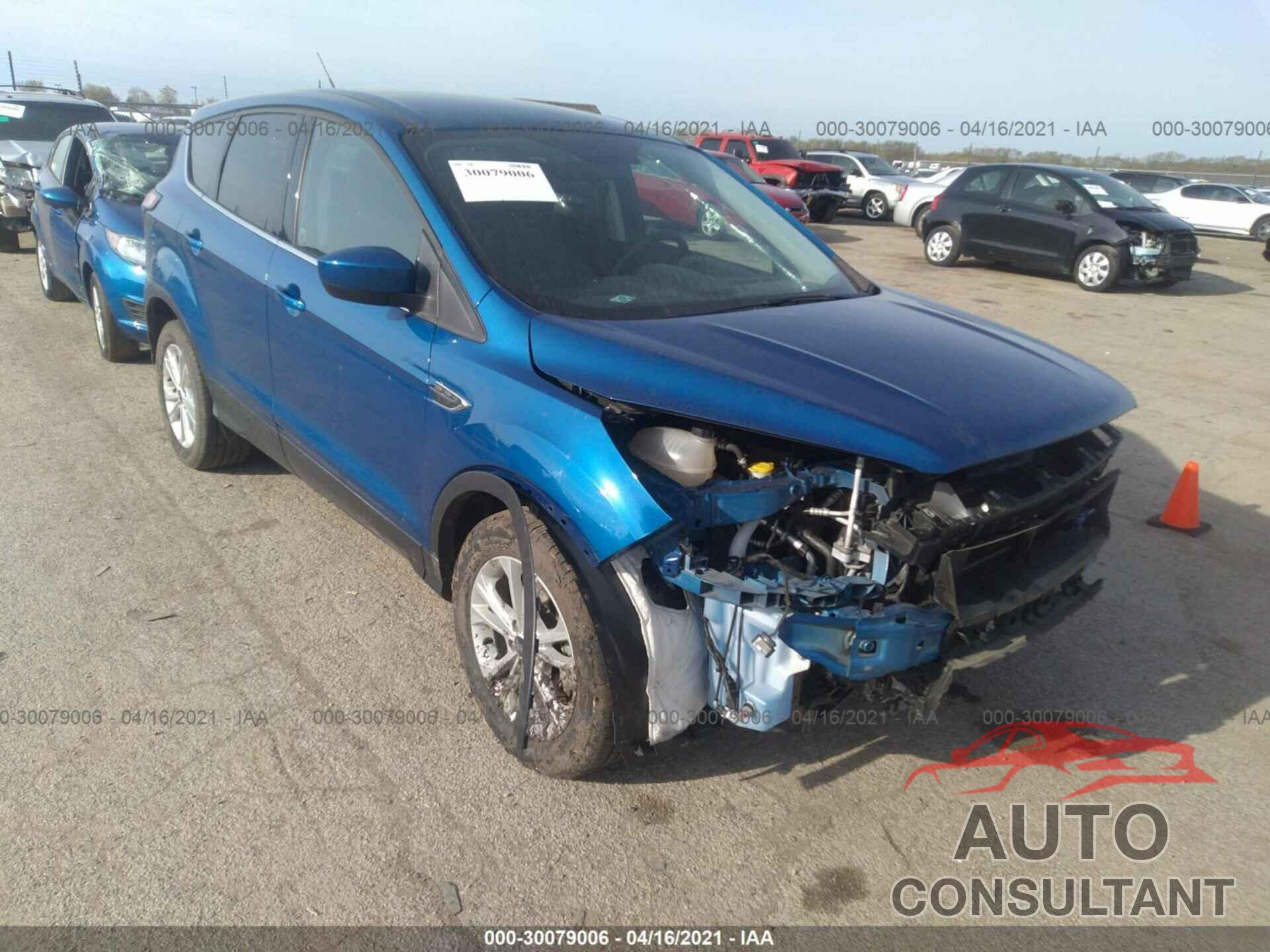FORD ESCAPE 2017 - 1FMCU0GD3HUC86338