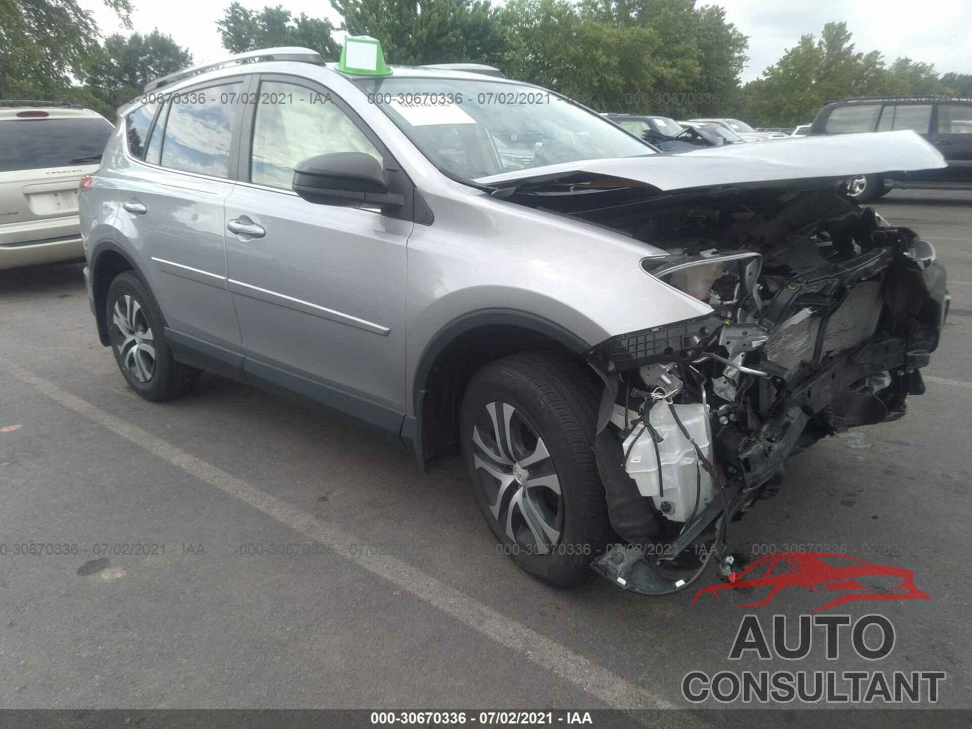 TOYOTA RAV4 2018 - JTMBFREV0JD249599