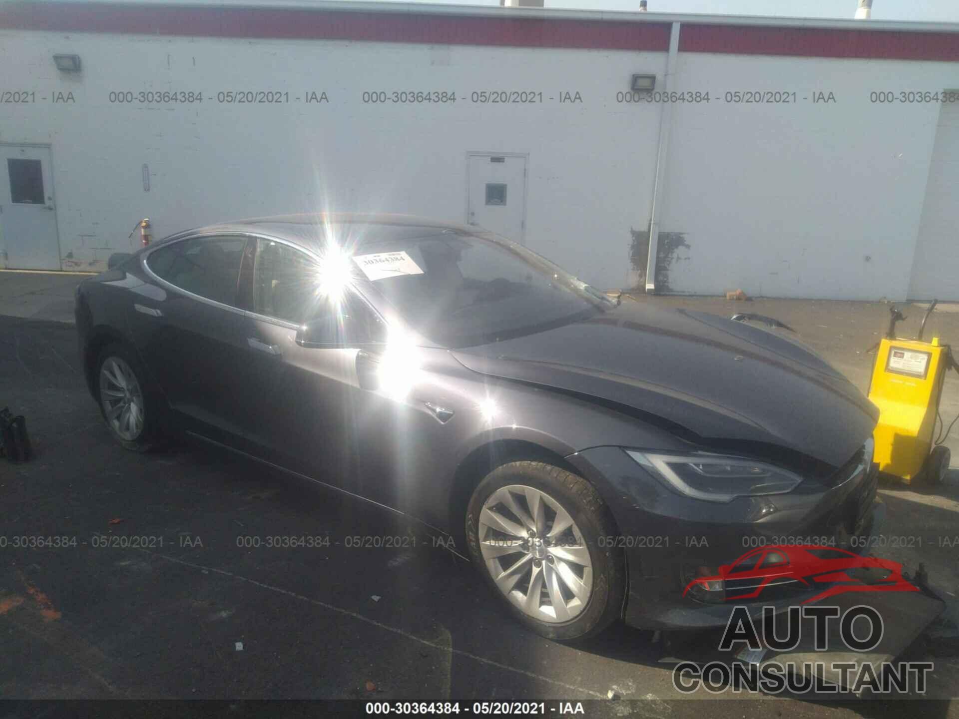 TESLA MODEL S 2018 - 5YJSA1E22JF296907