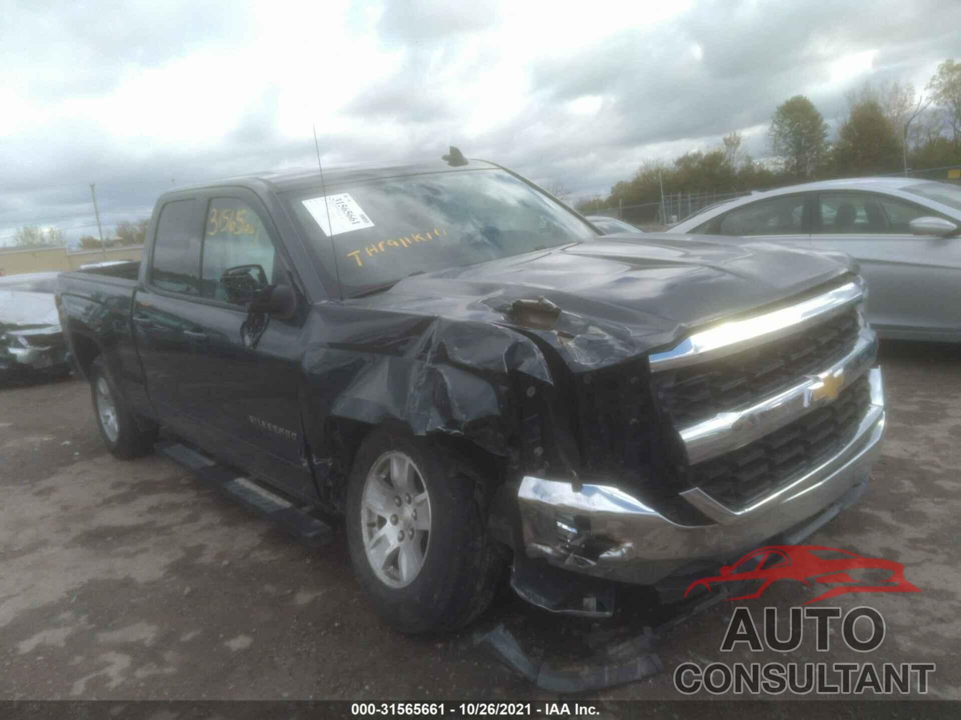 CHEVROLET SILVERADO 1500 2017 - 1GCVKREH3HZ195599