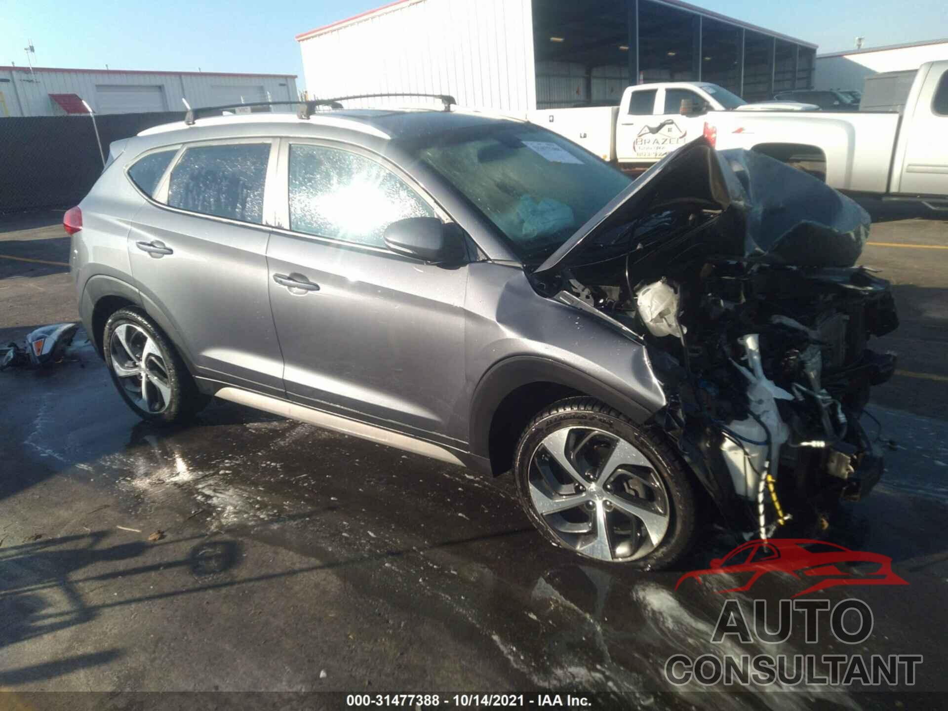 HYUNDAI TUCSON 2018 - KM8J3CAL2JU718418