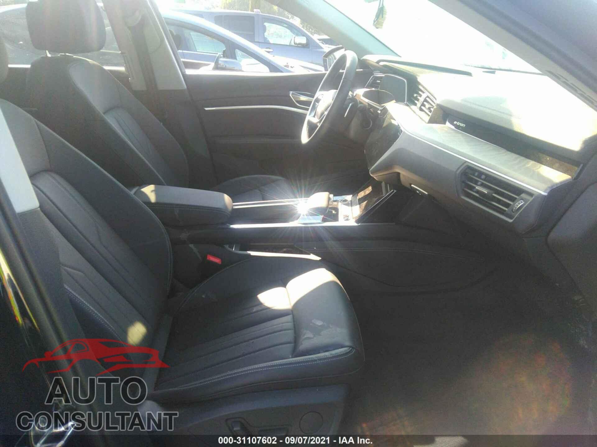 AUDI E-TRON 2021 - WA1AAAGE5MB018460