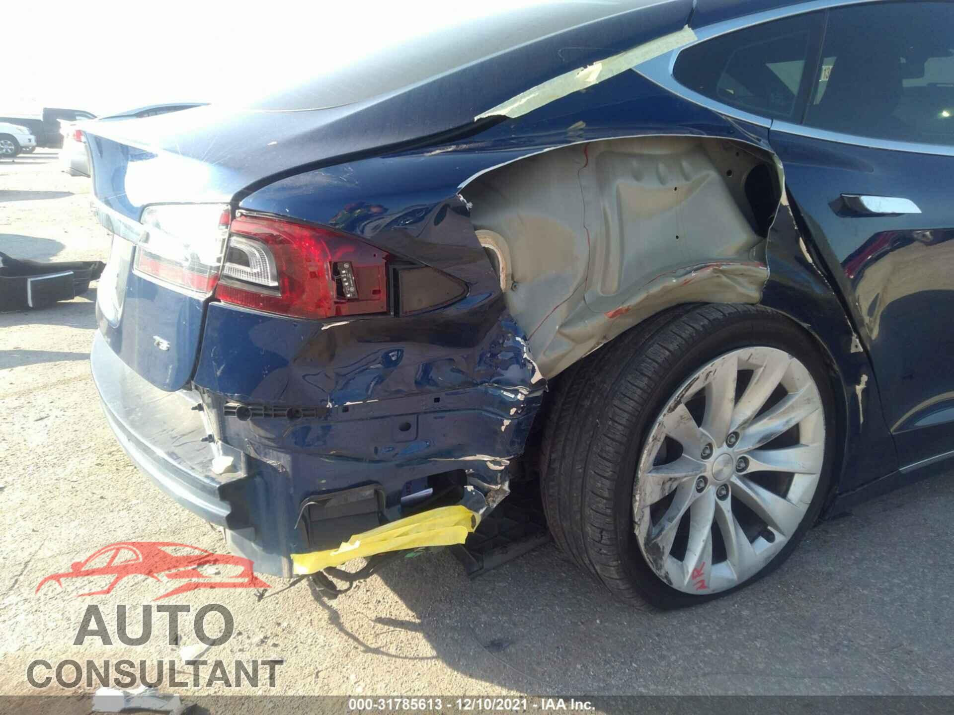 TESLA MODEL S 2017 - 5YJSA1E18HF215085